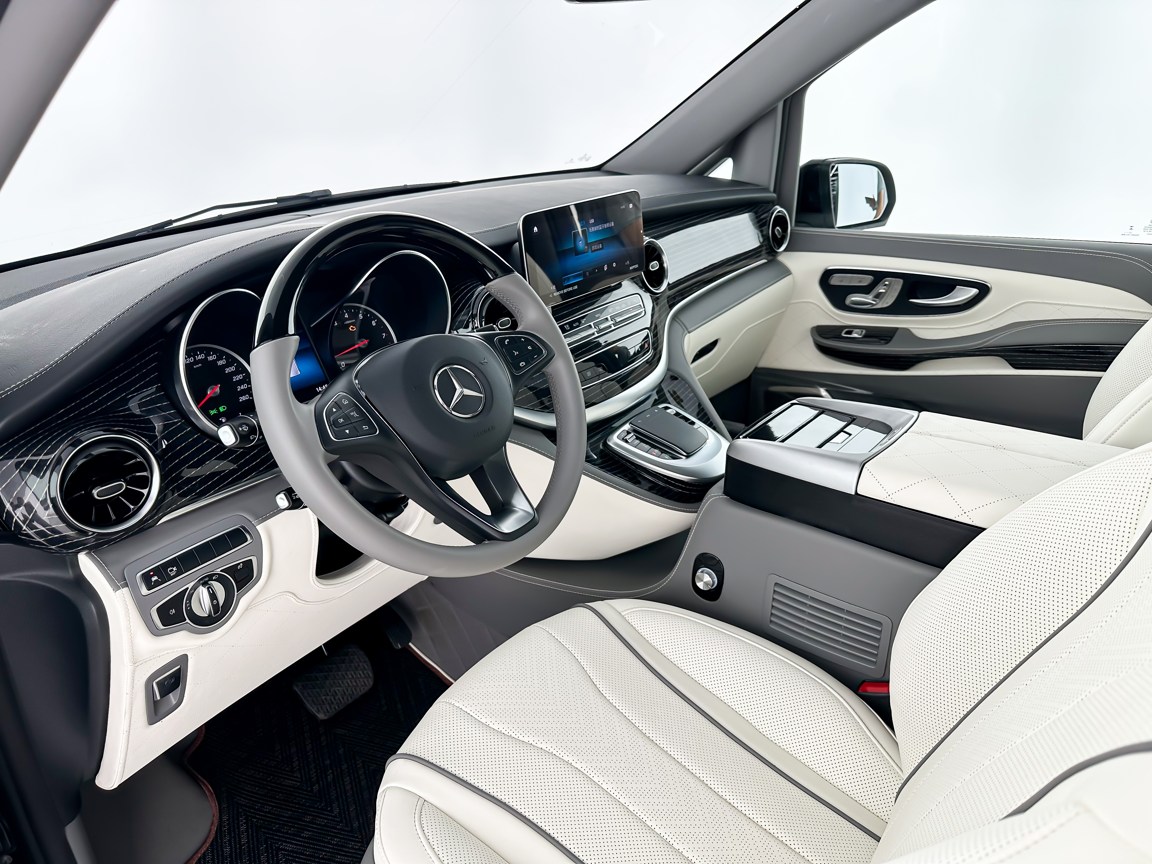 Mercedes-Benz V Class 2023 #12 Mercedes-Benz V Class 2023 car image #12