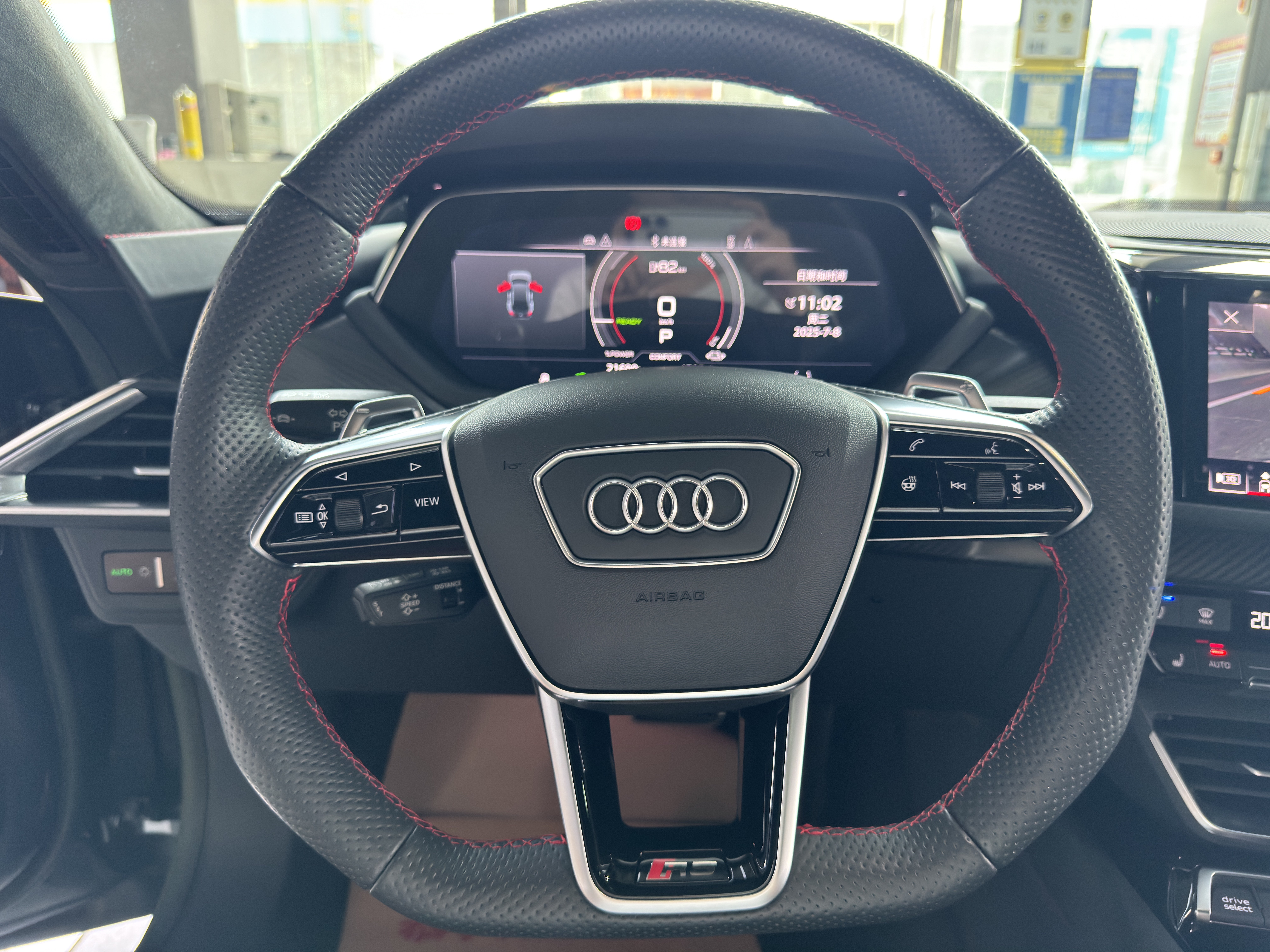 Audi RS e-tron GT 2022 car image #12