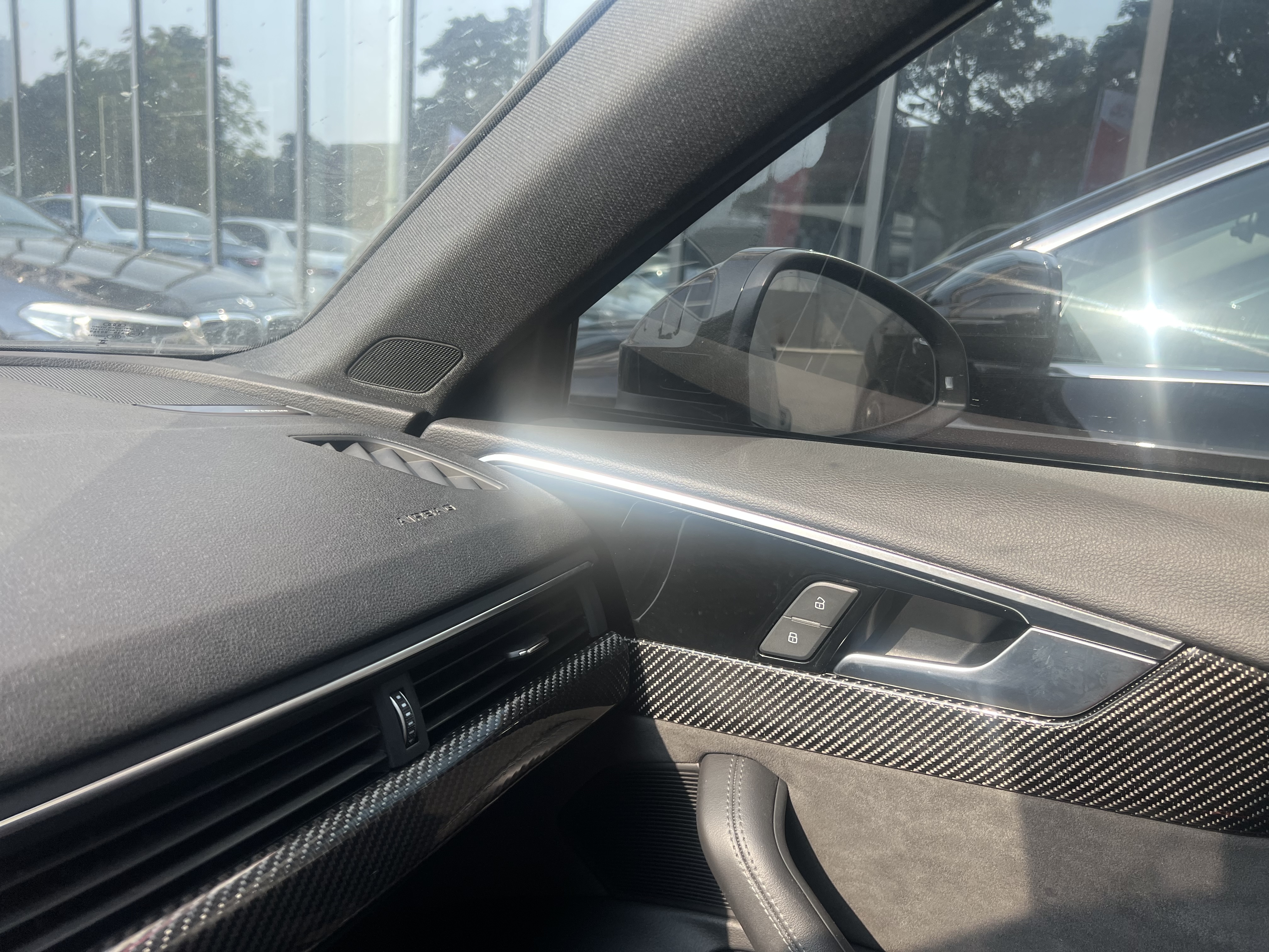 Audi A4L 2023 car image #12