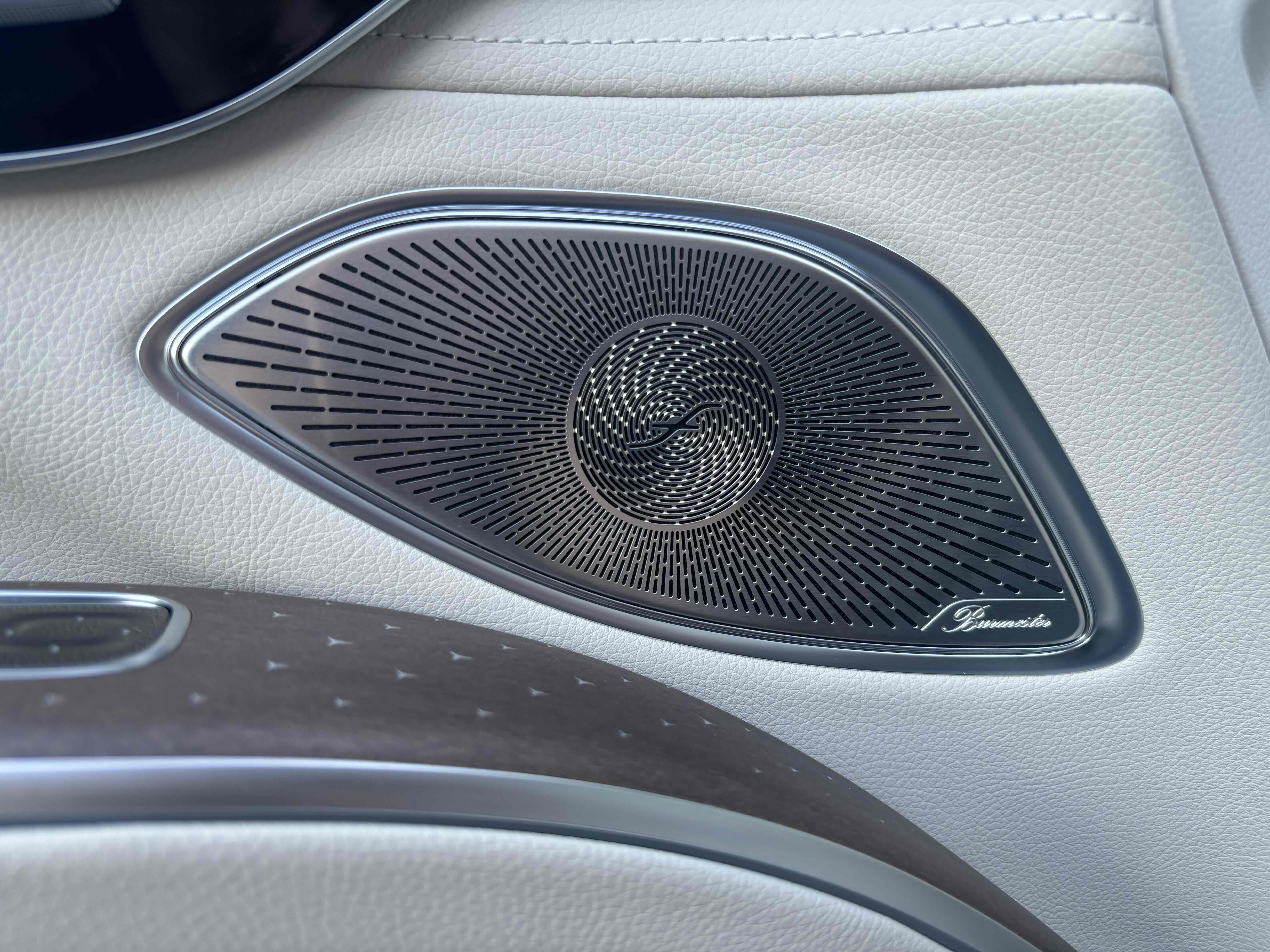 Mercedes-Benz EQS SUV 2025 car image #12