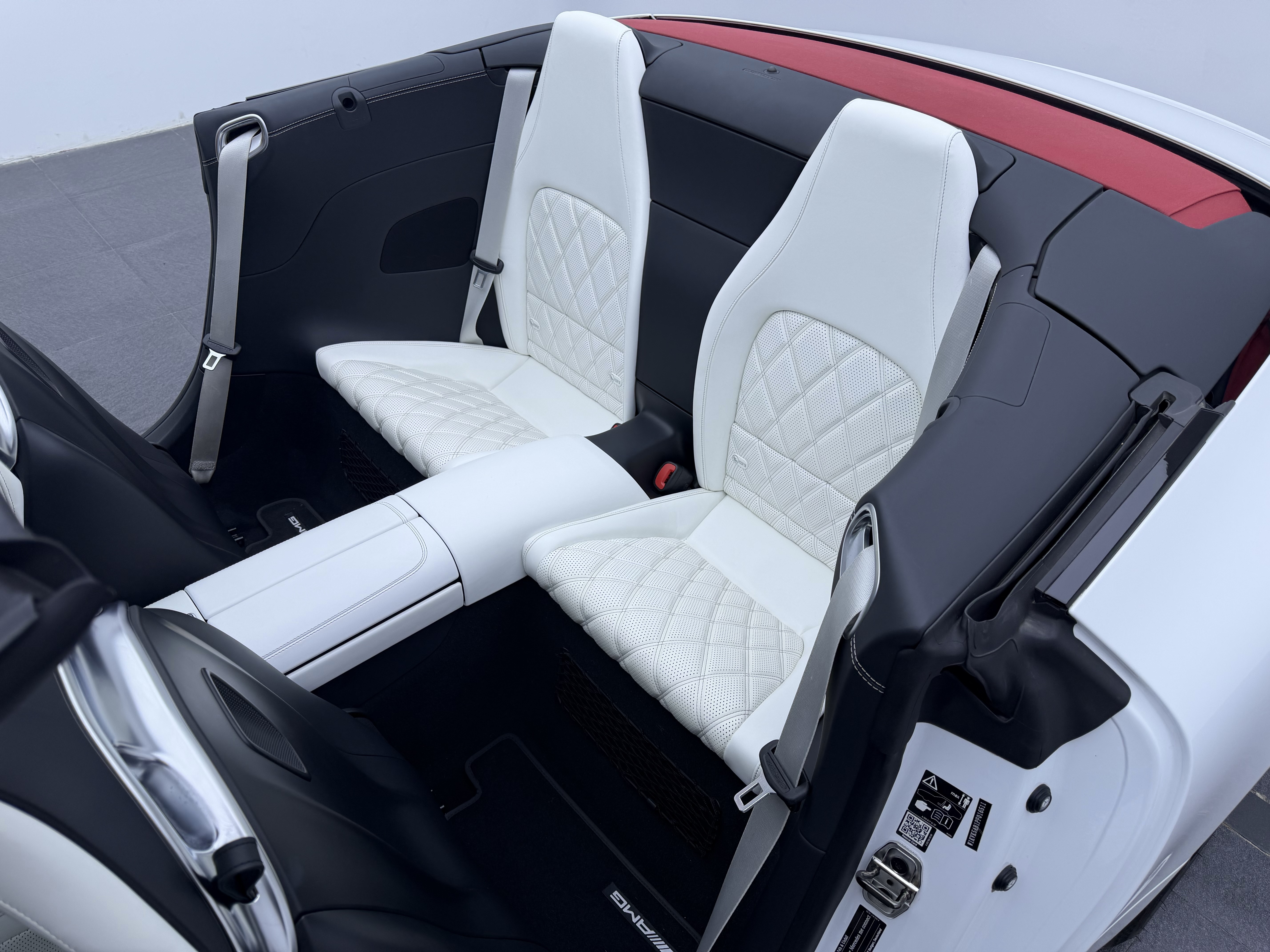 Mercedes-Benz 2024 car image #12