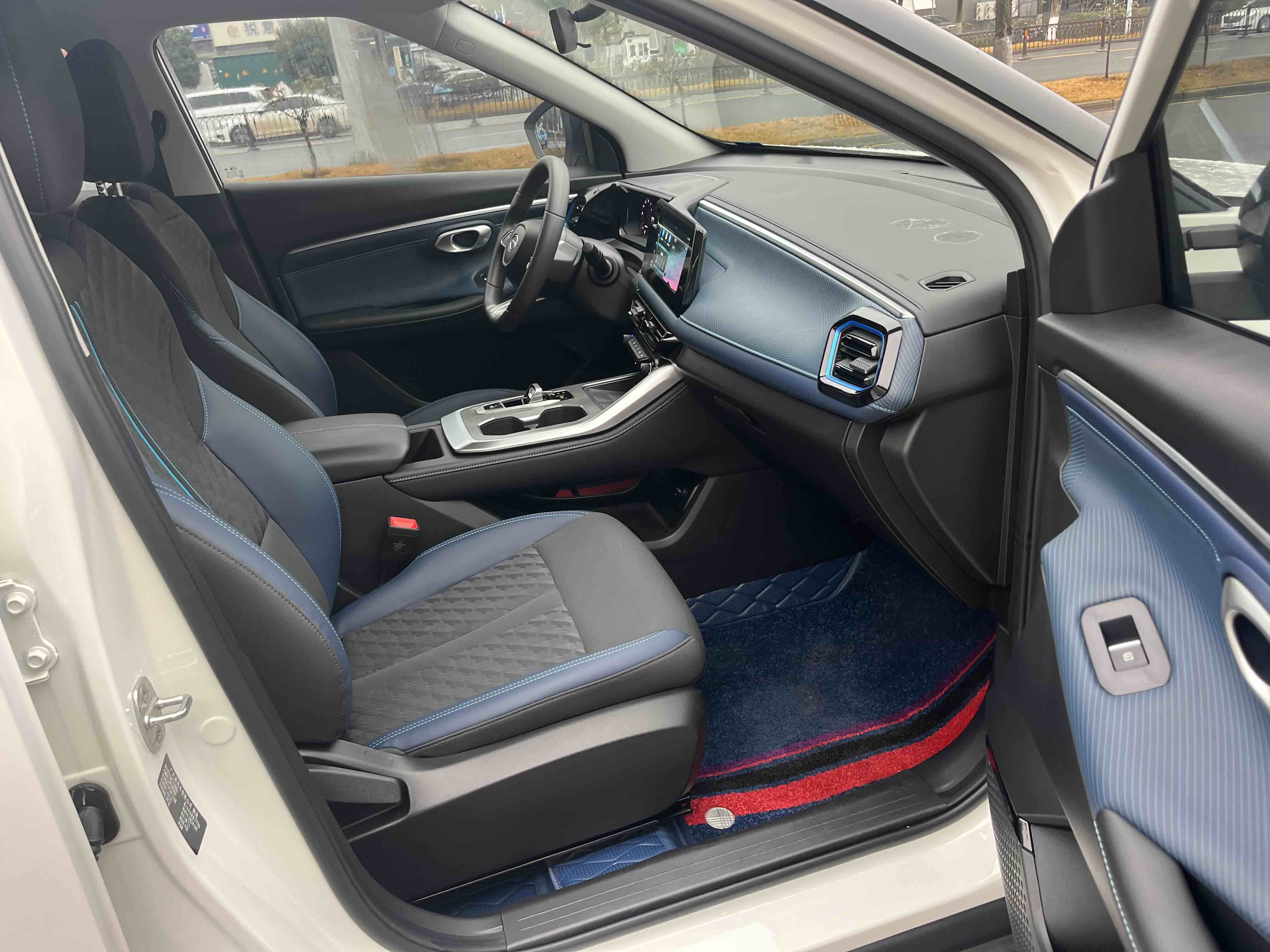 GAC Trumpchi GS3 2024 #12 GAC Trumpchi GS3 2024 car image #12