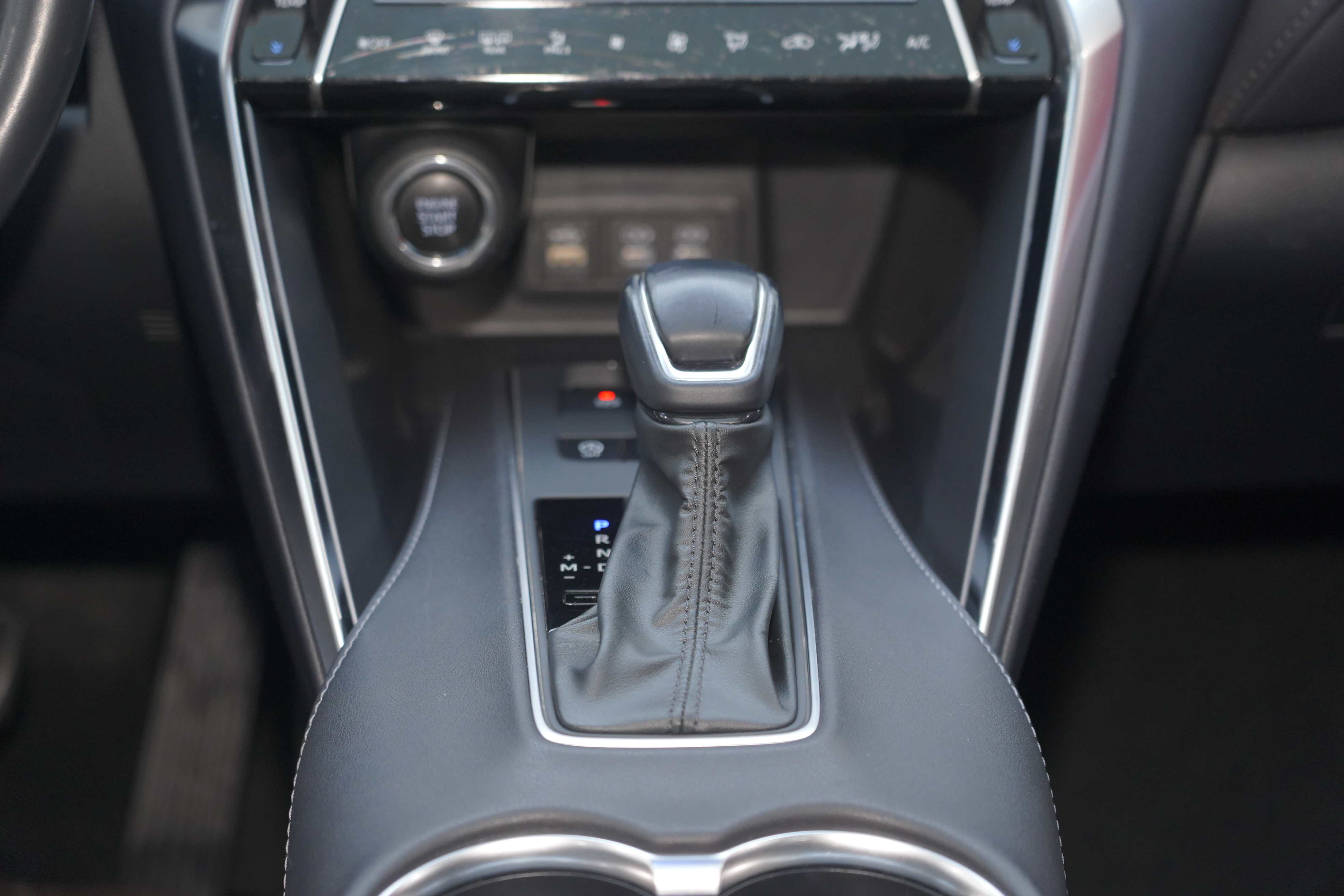 Toyota Venza 2024 car image #12