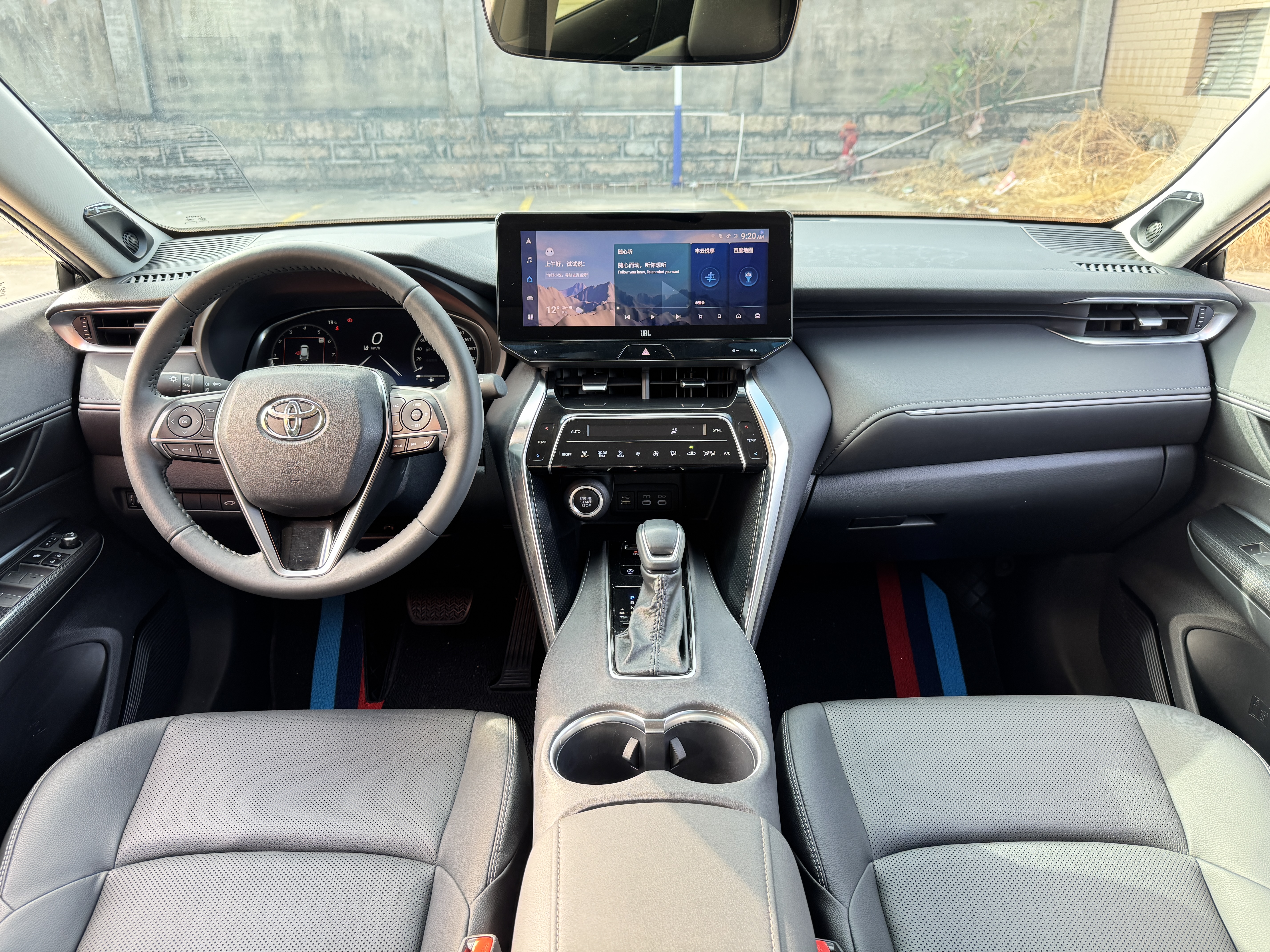 Toyota Venza 2024 immagine di auto #12