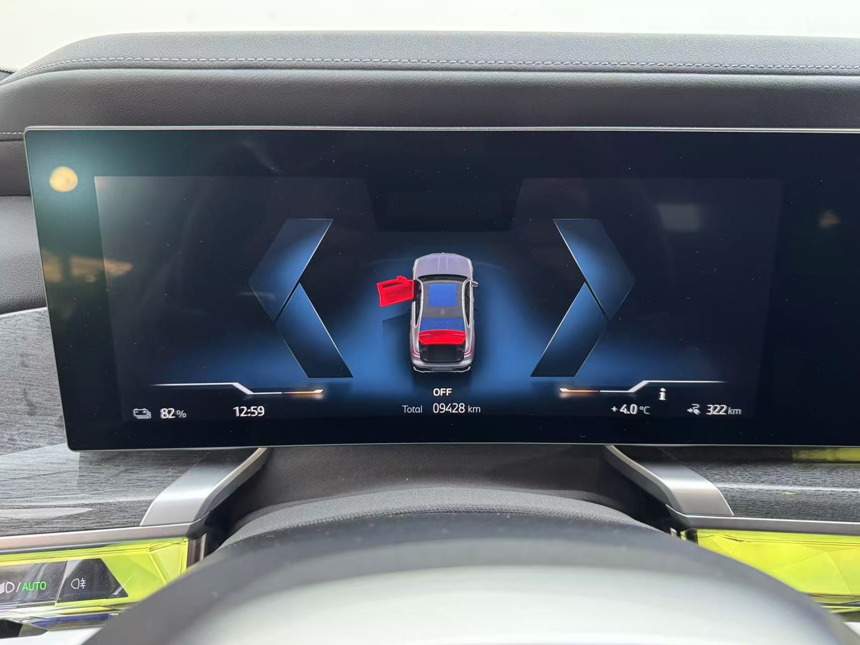 BMW i7 2025 immagine di auto #12