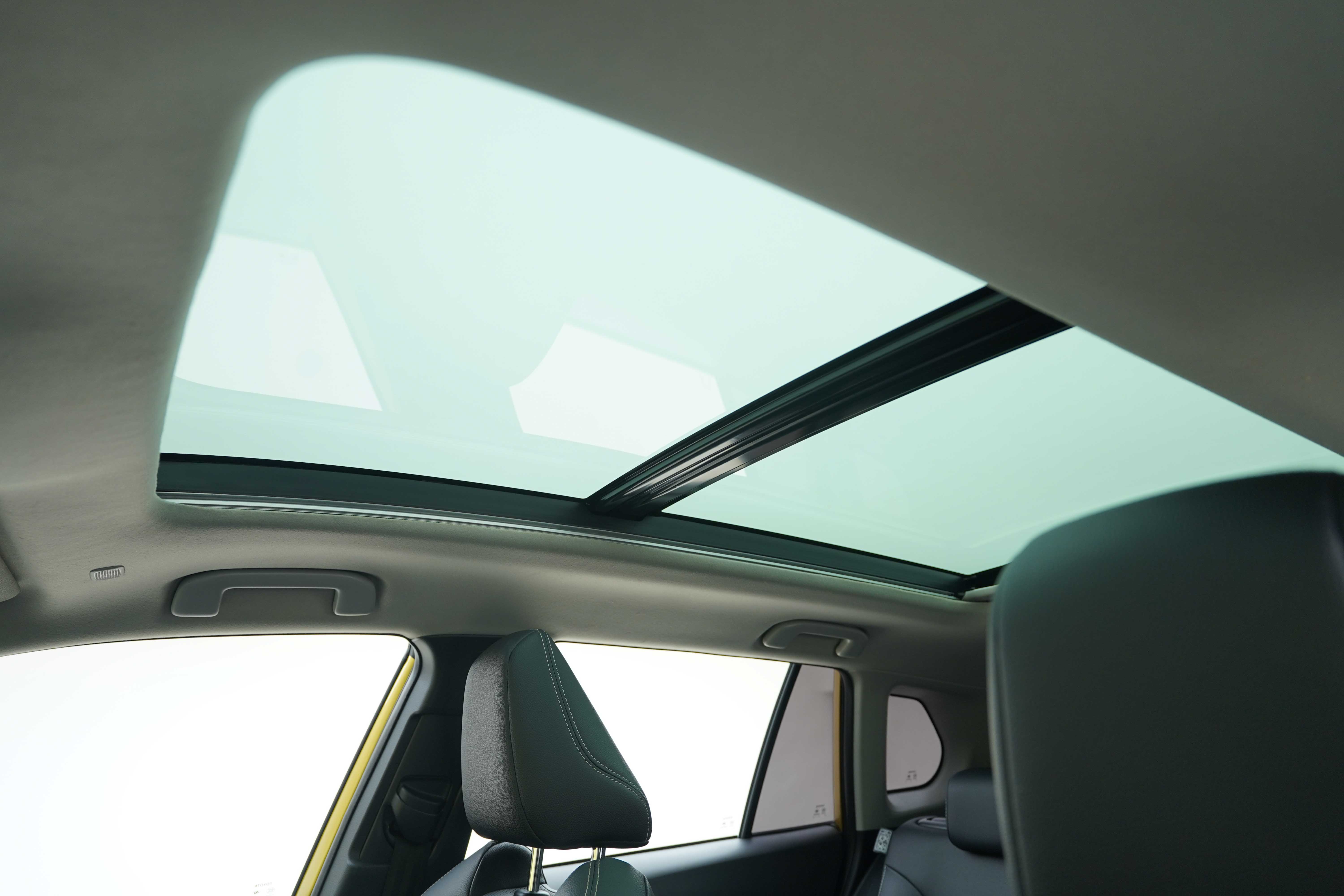 Toyota Frontlander 2023 car image #12