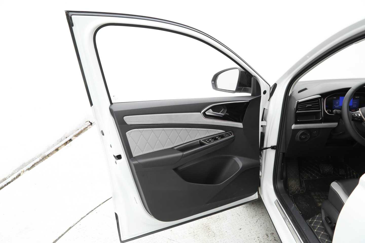 Jetta VS5 2022 #12 Jetta VS5 2022 car image #12