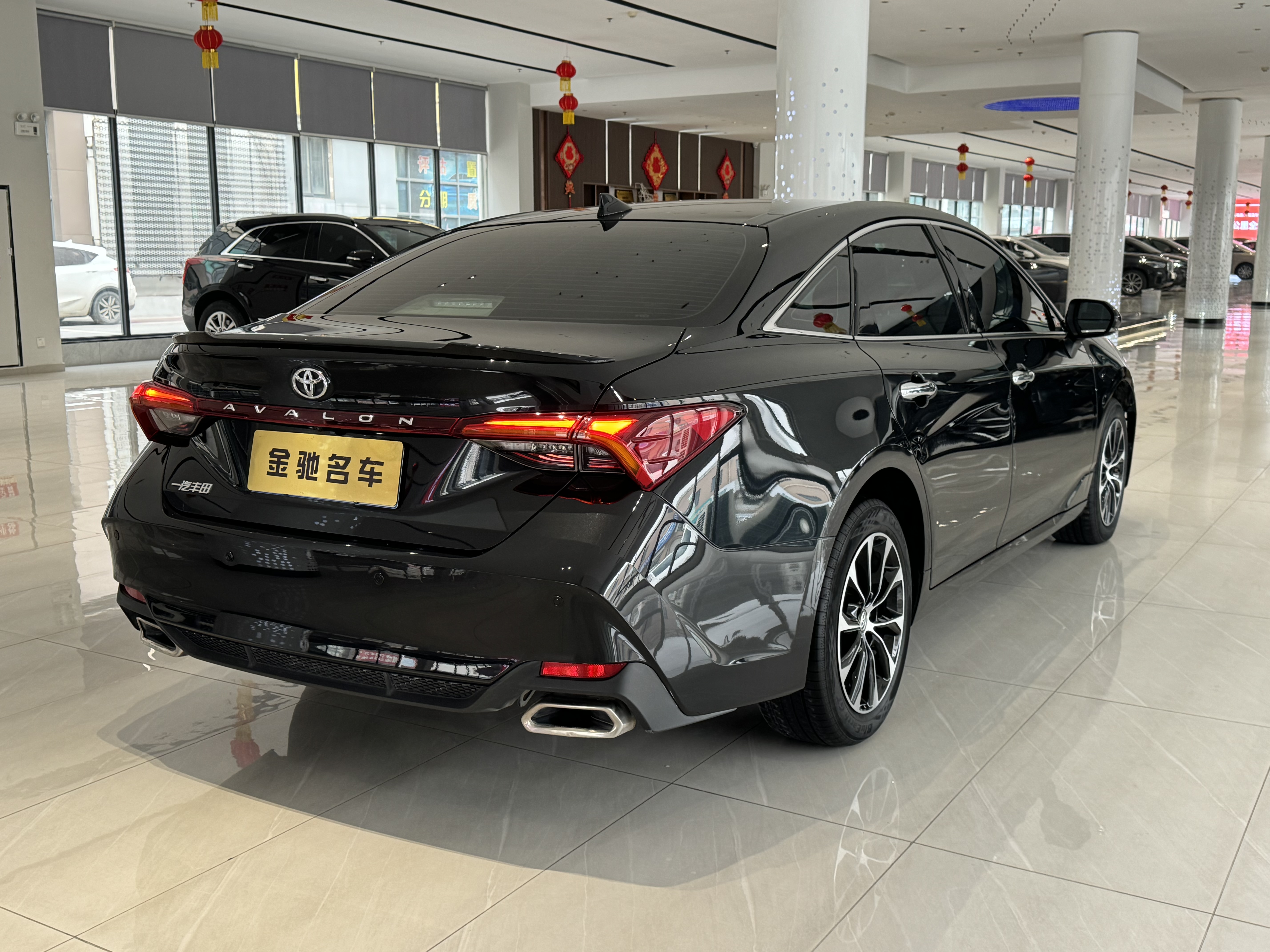 Toyota Avalon 2024 car image #12