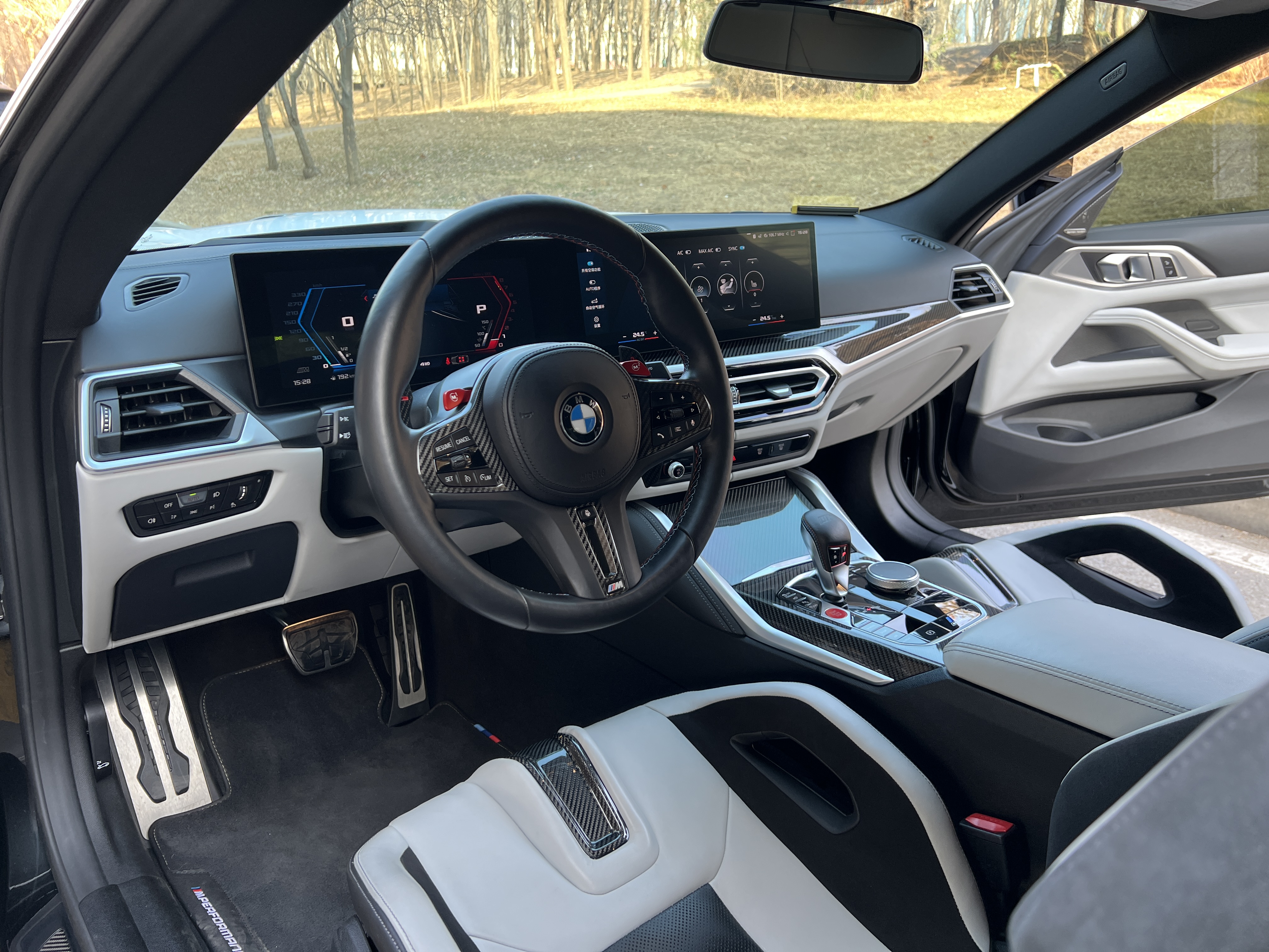 宝马 宝马M4 2024 #12 宝马 宝马M4 2024 汽车图片 #12