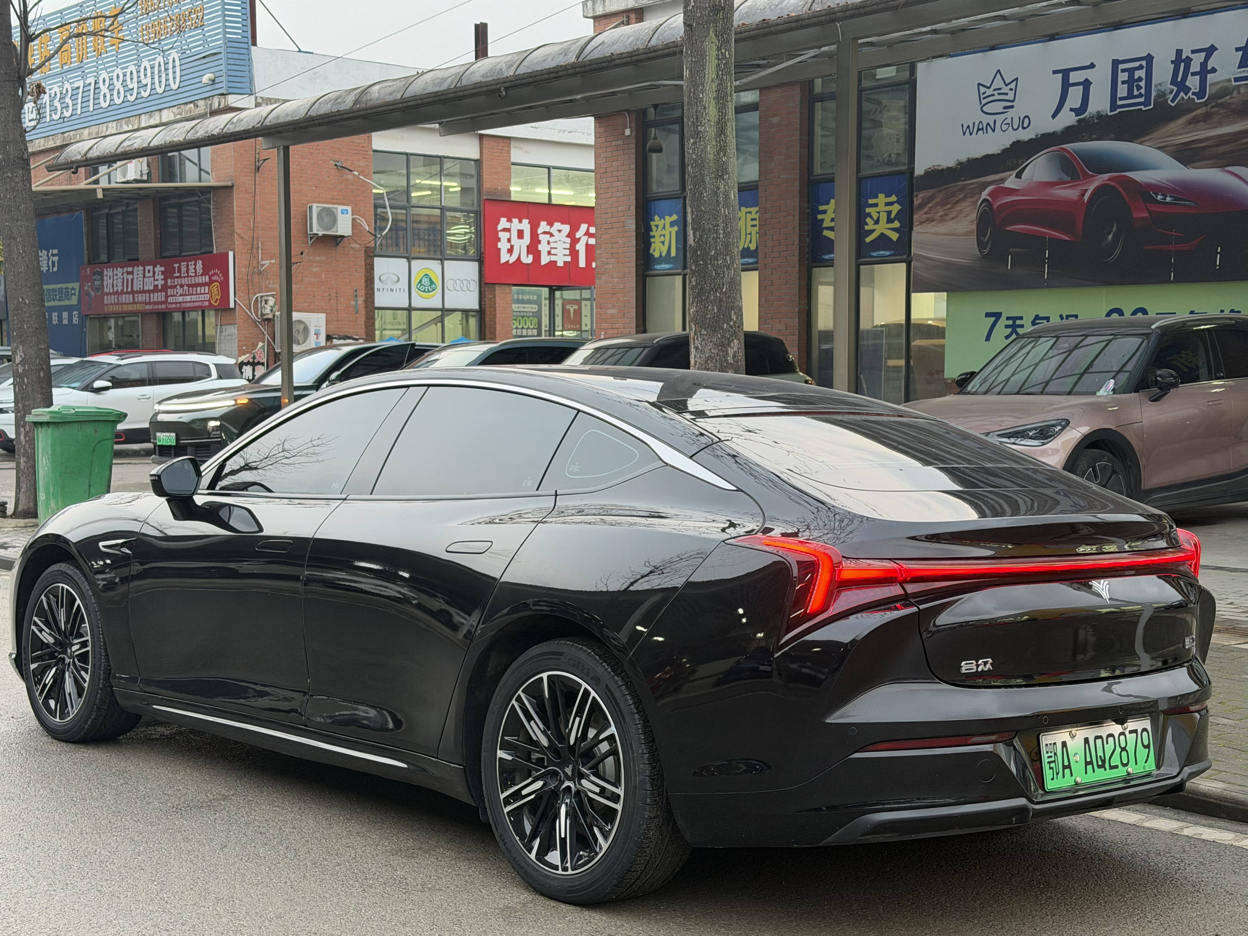 哪吒汽车 哪吒S 2023 汽车图片 #12