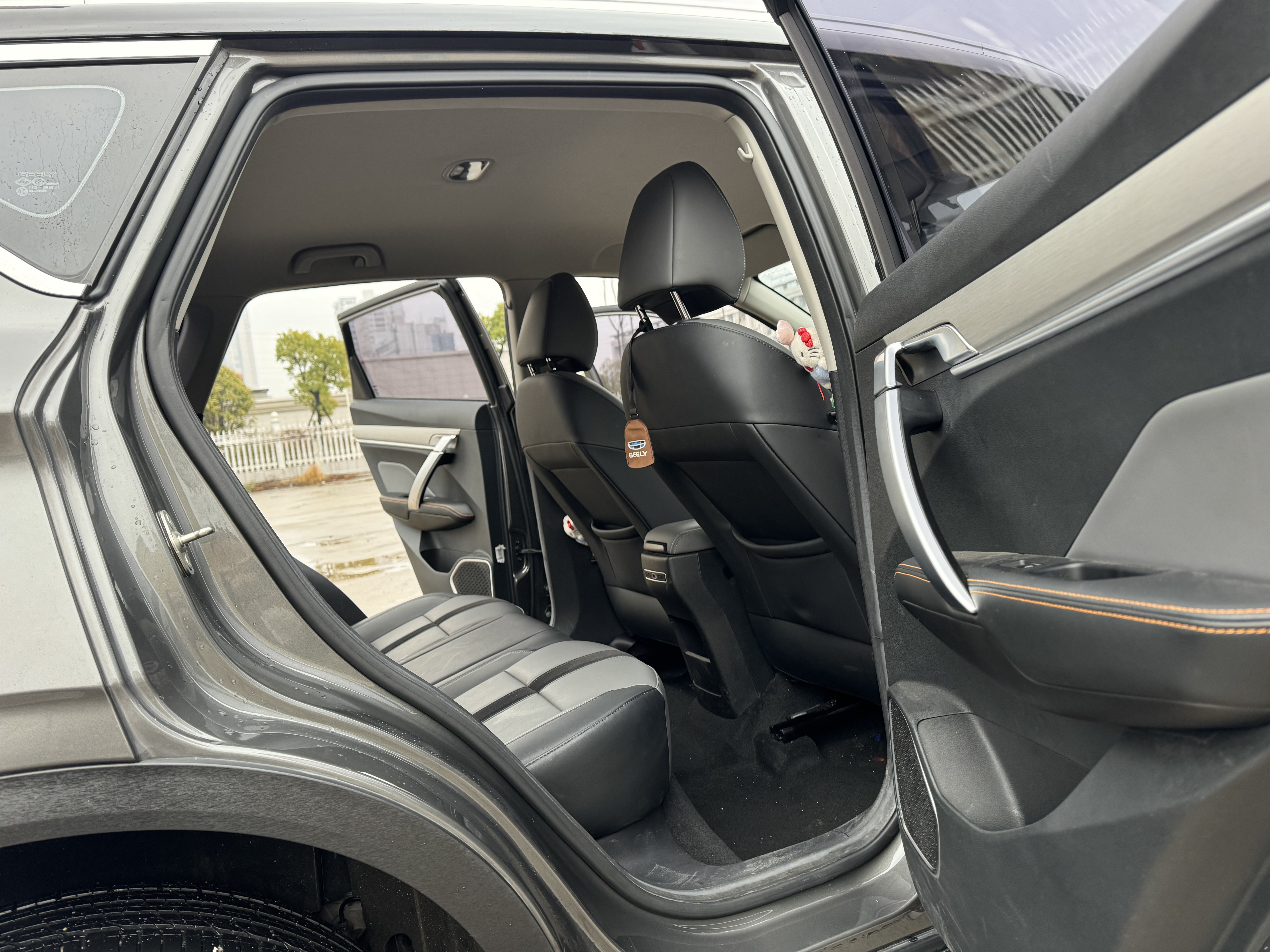 GEELY Coolray 2024 car image #12