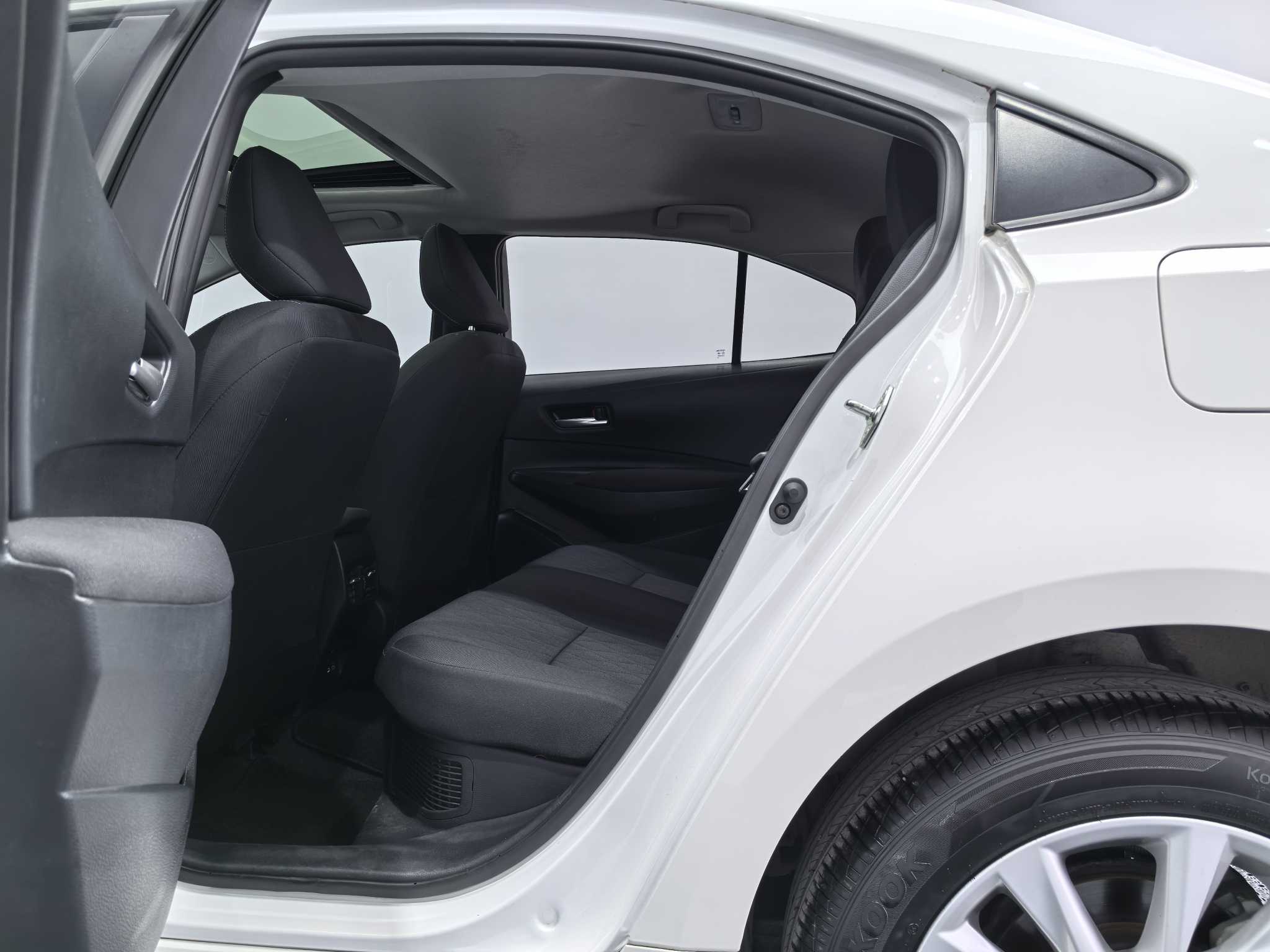 Toyota Corolla 2023 car image #12