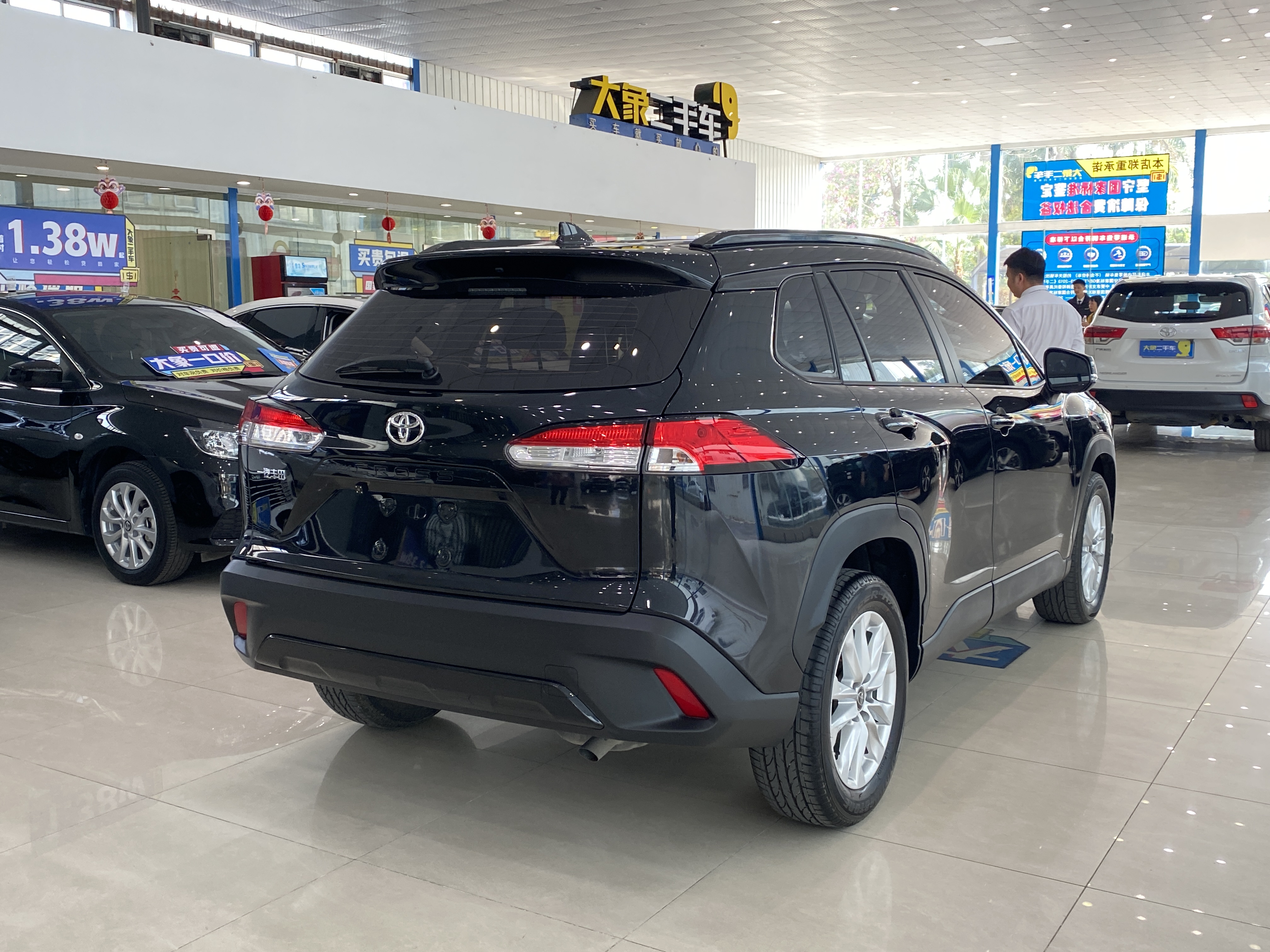 Toyota Corolla Cross 2023 #12 Toyota Corolla Cross 2023 car image #12
