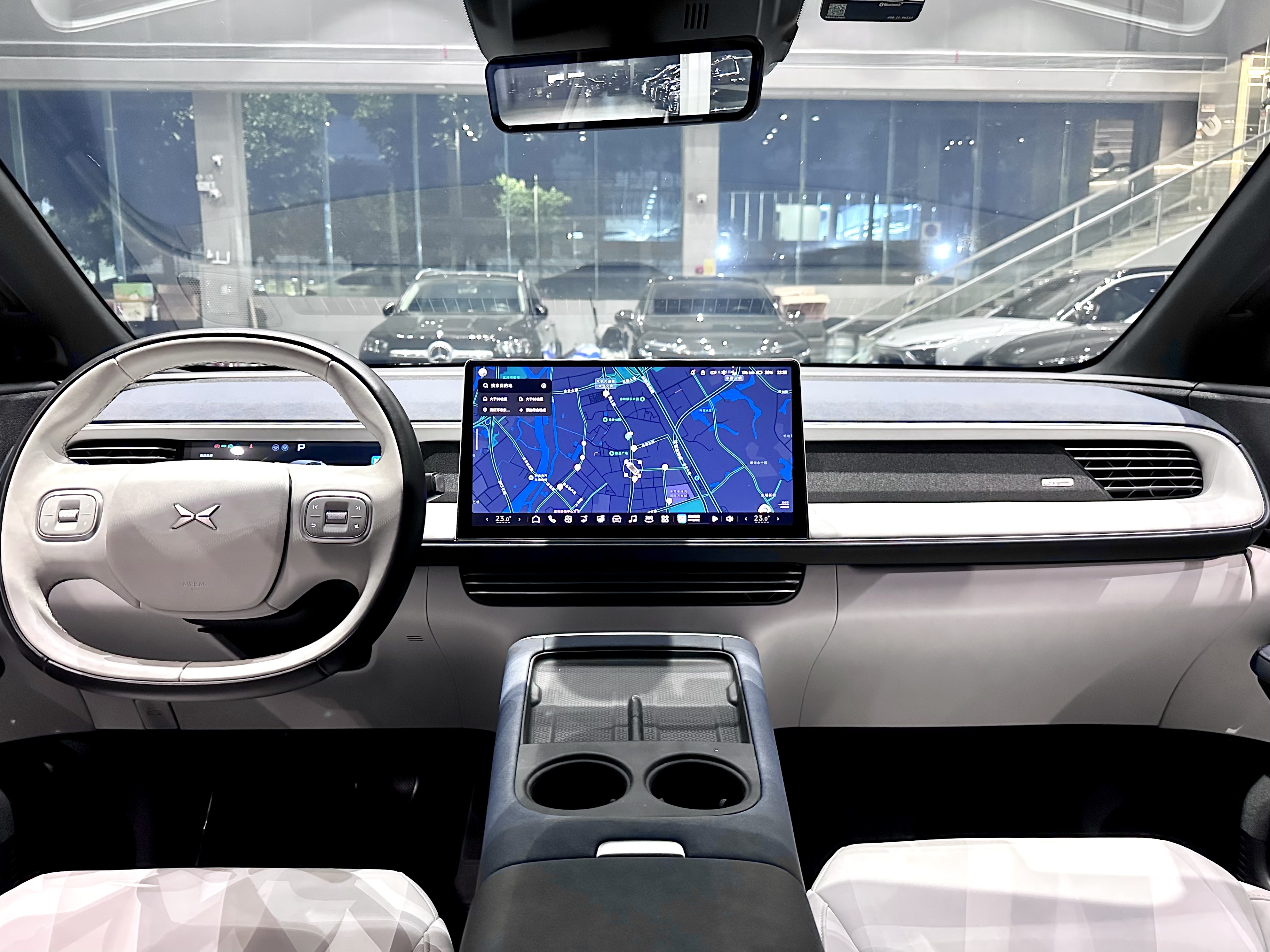 Xpeng G6 2023 car image #12