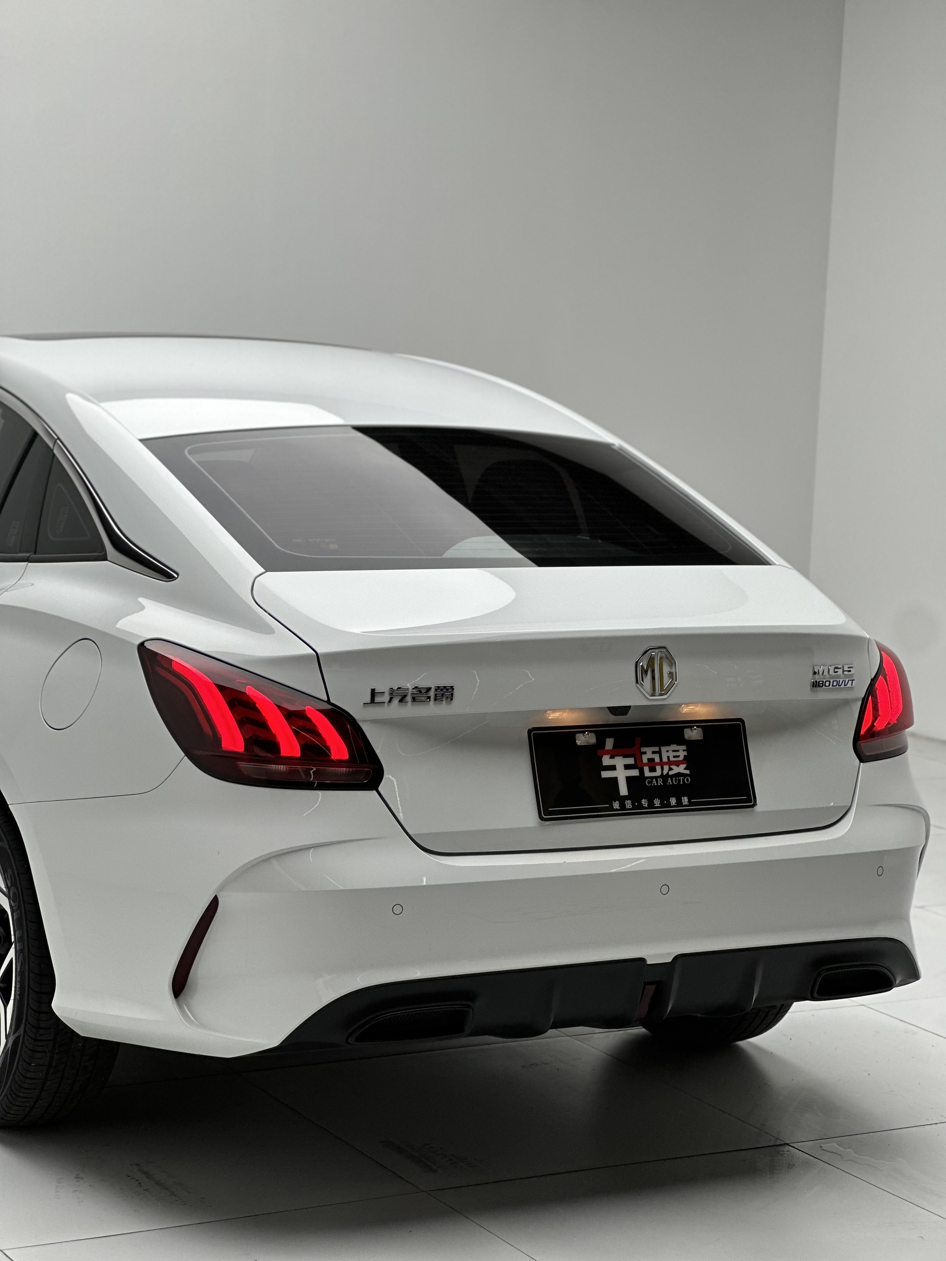 5 2024 car image #12