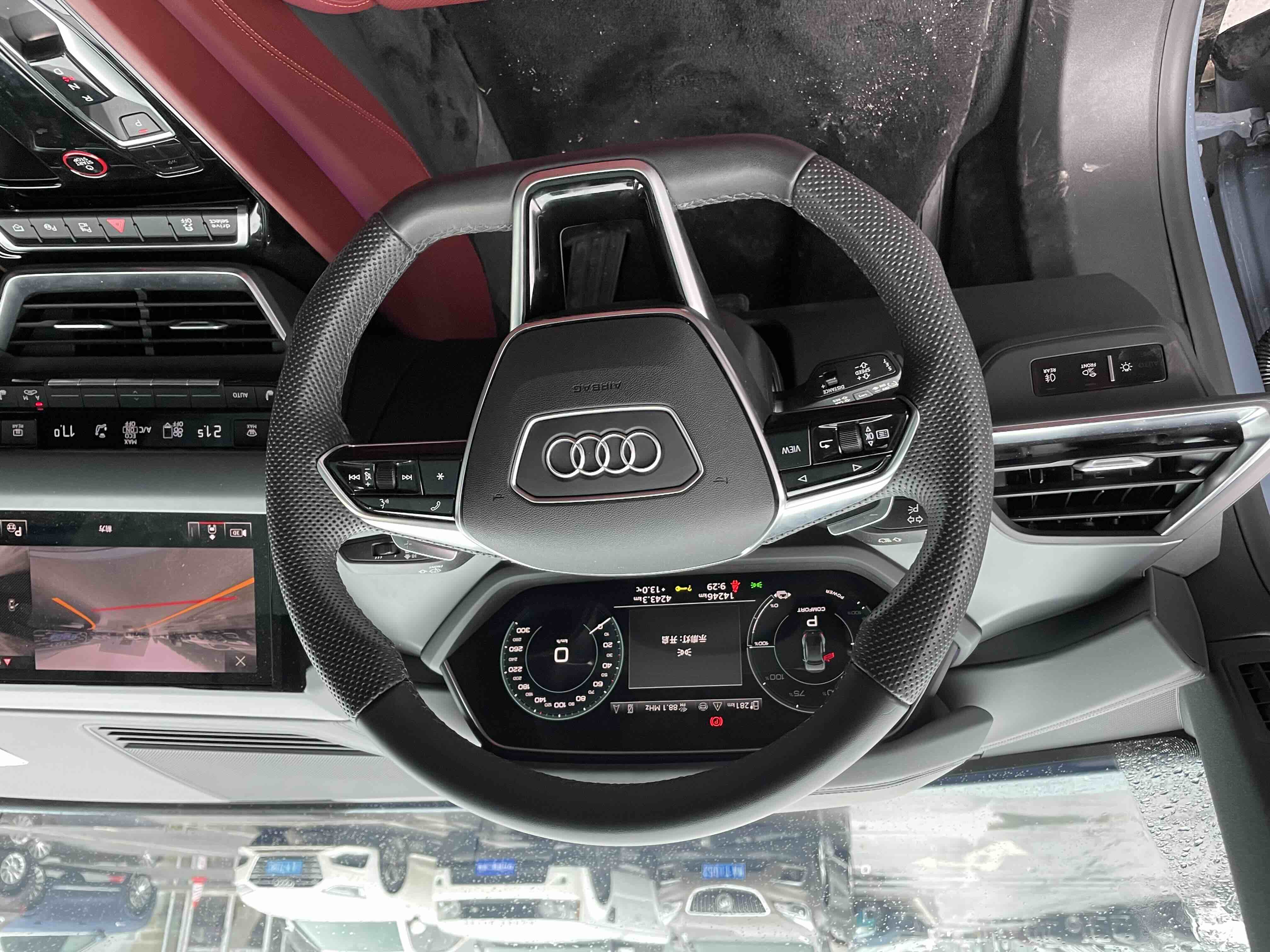 Audi e-tron GT 2024 car image #12