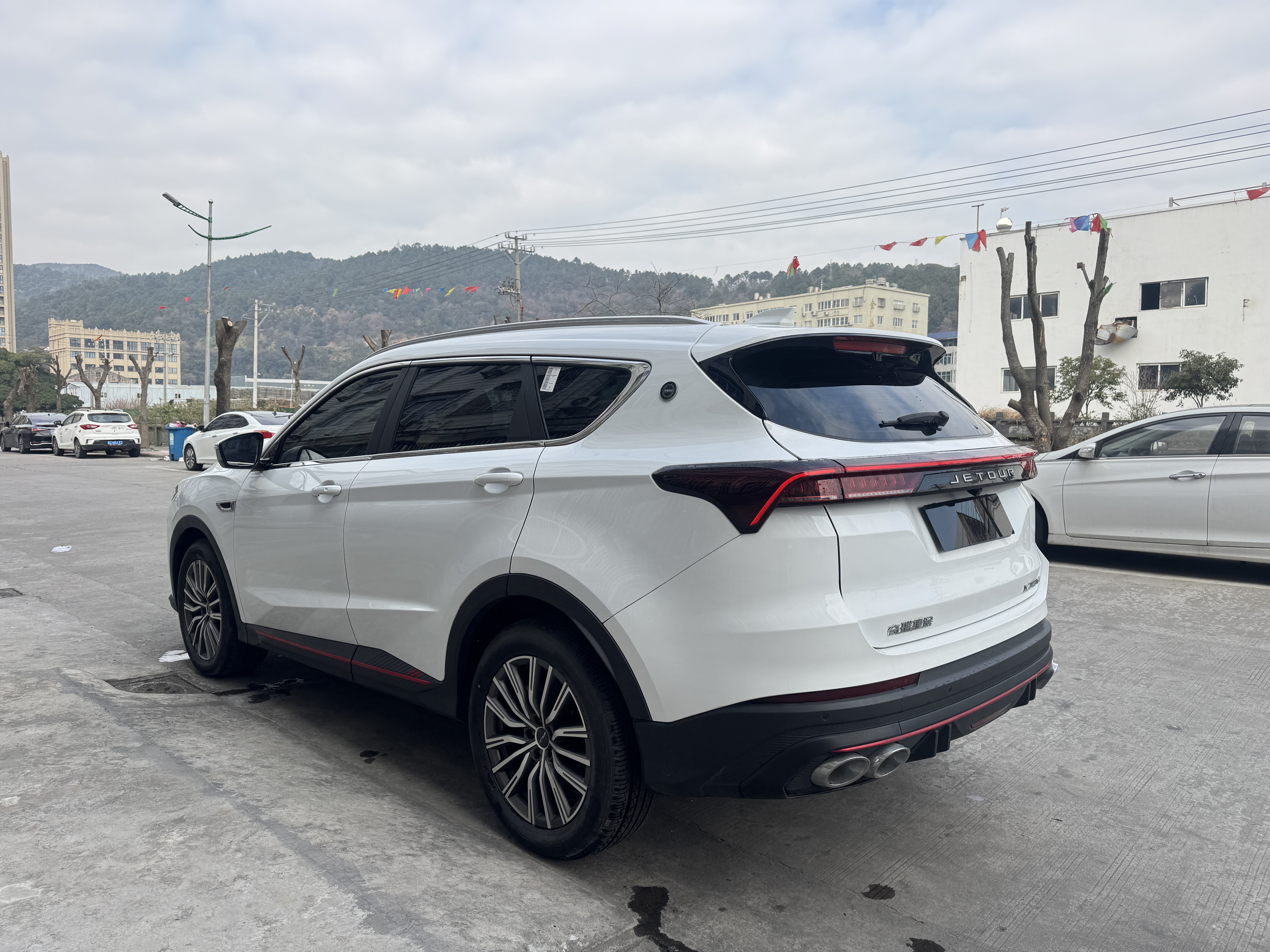 Jetour X70 PRO 2023 car image #12