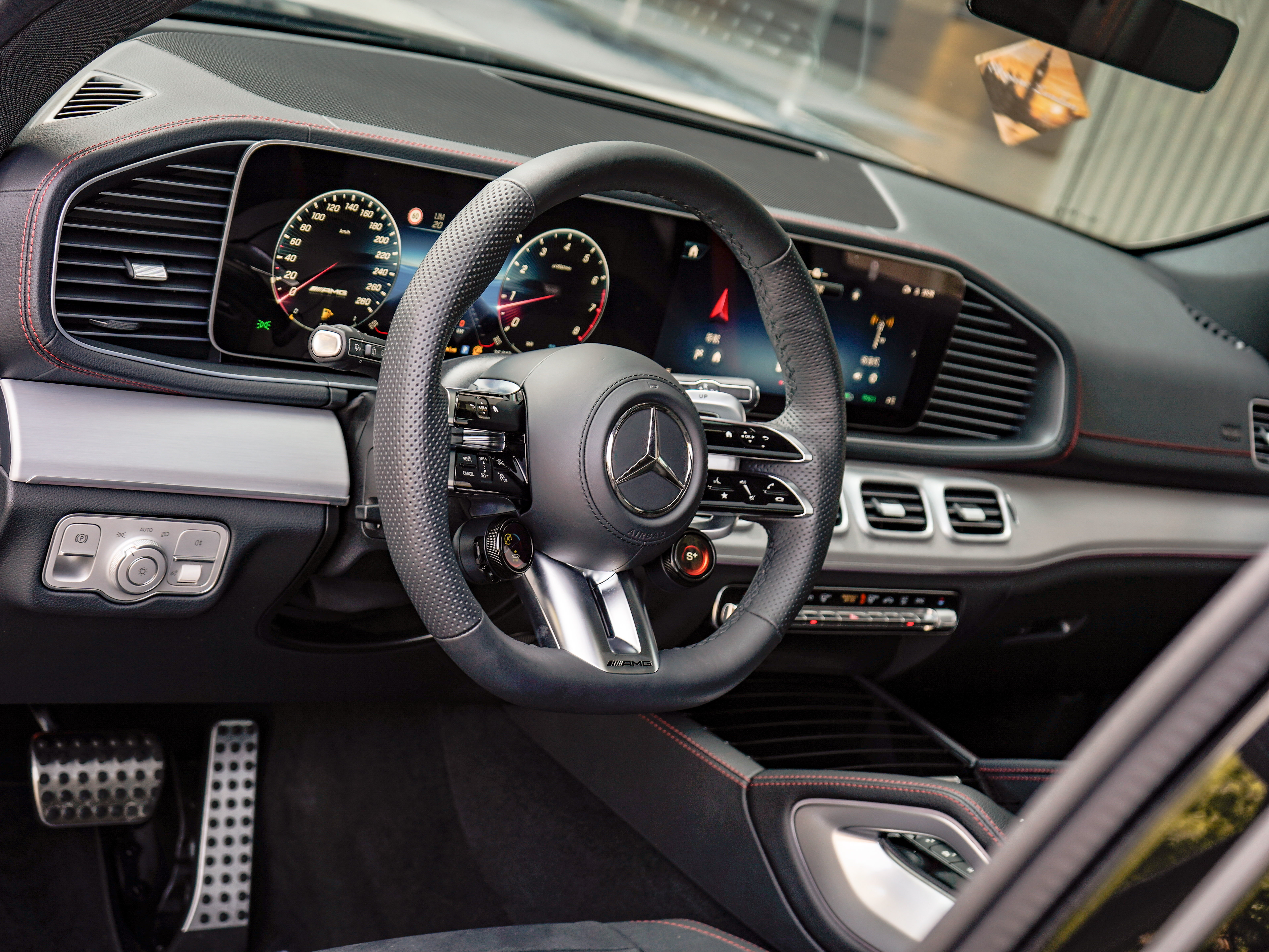 Mercedes-Benz GLE AMG 2024 #12 Mercedes-Benz GLE AMG 2024 изображение автомобиля #12