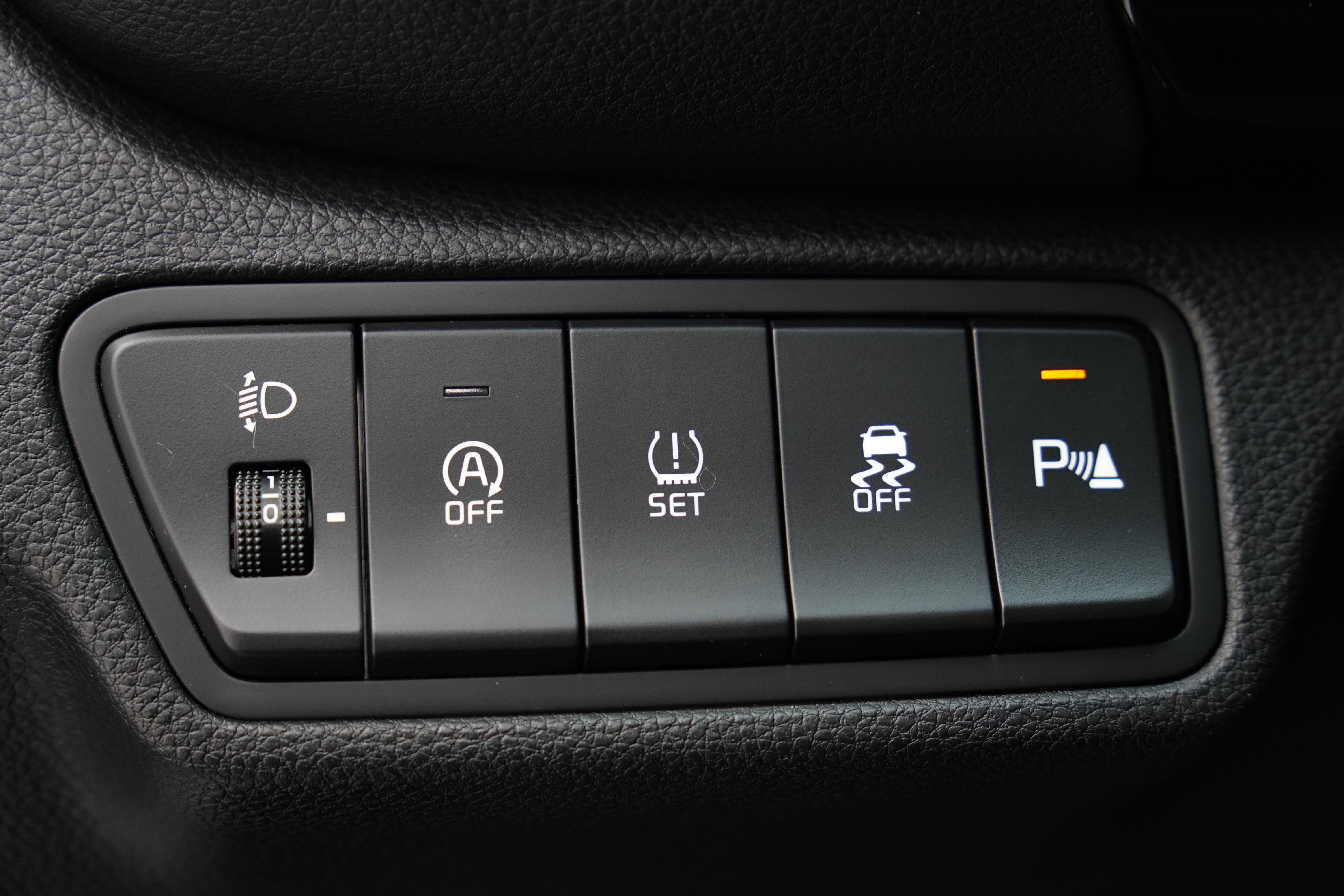 Kia Seltos 2024 car image #12