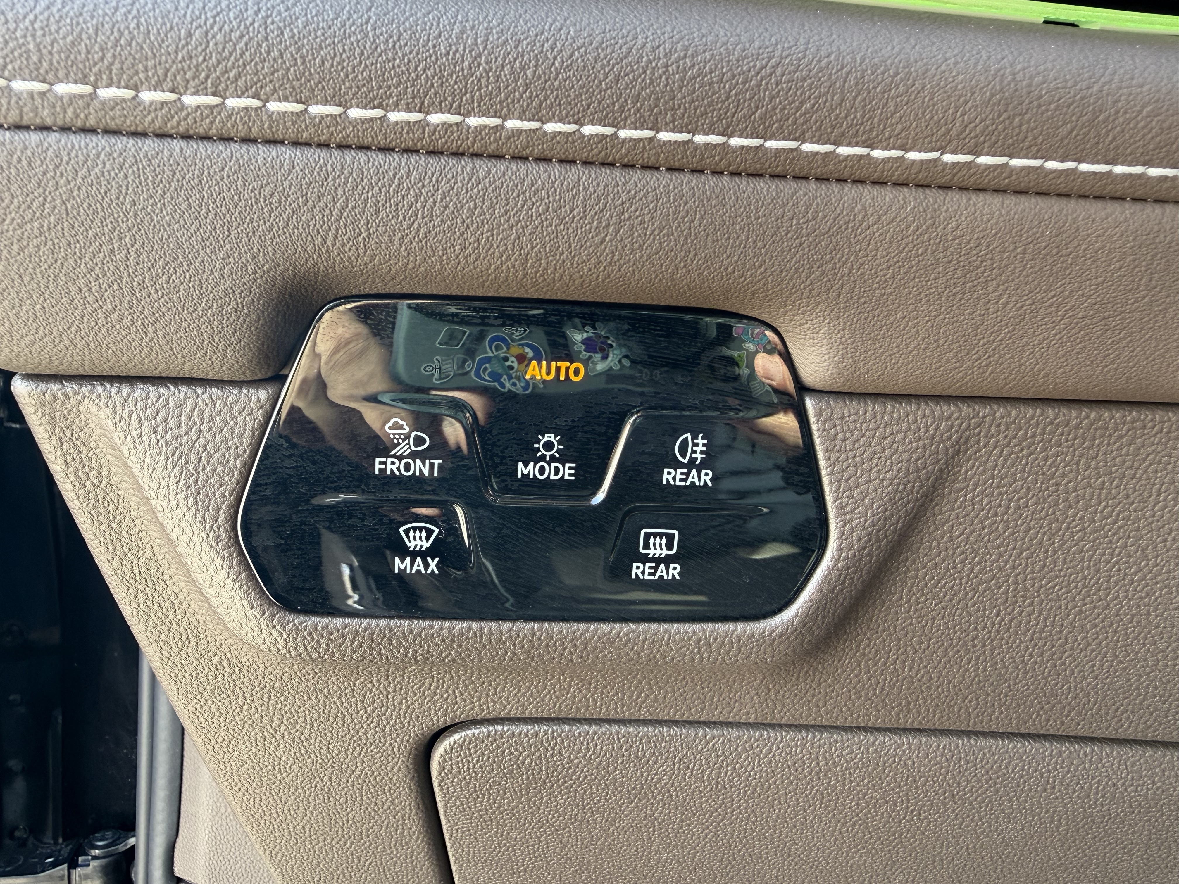 Volkswagen Viloran 2024 immagine di auto #12