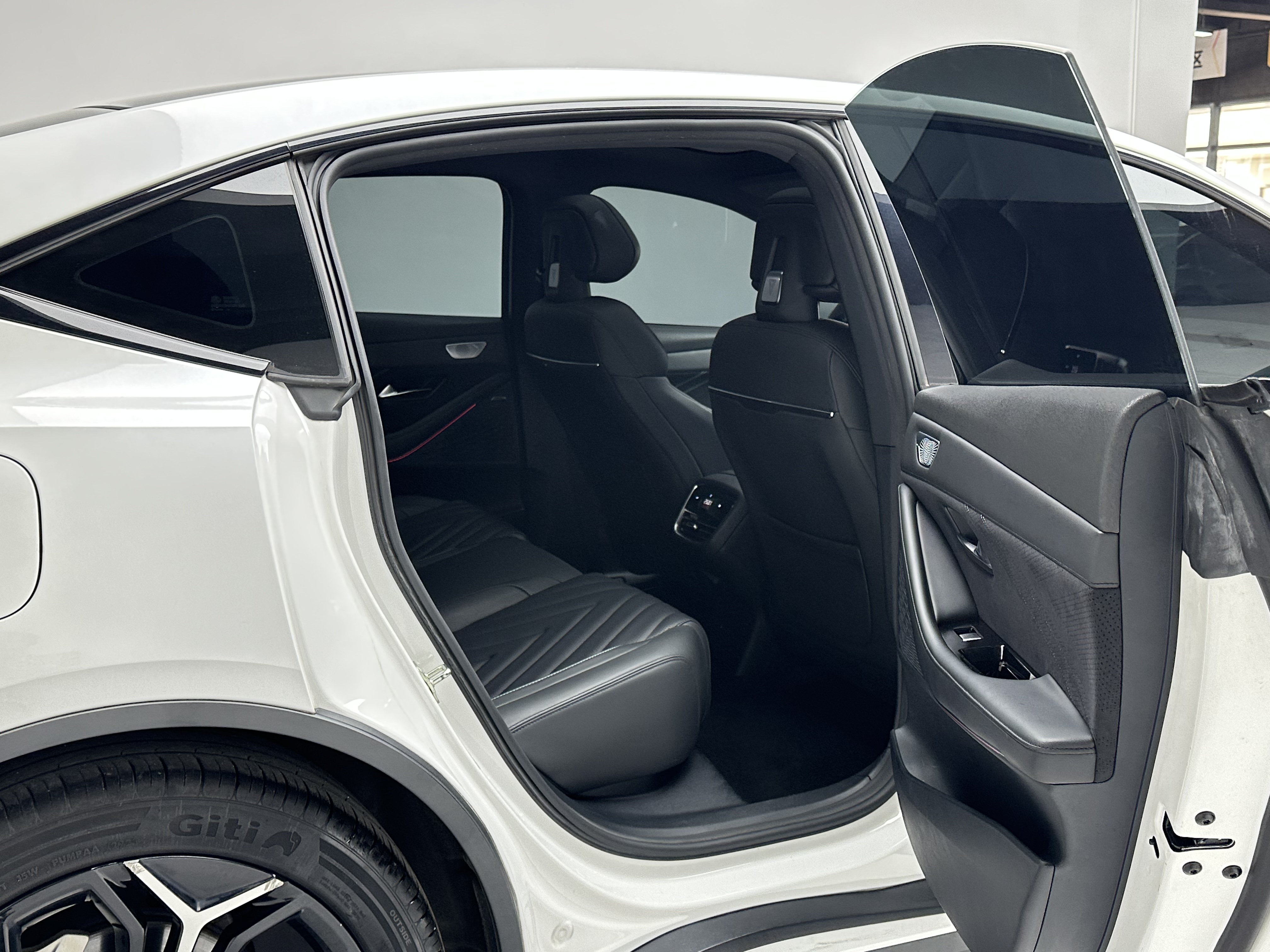 Deepal SL03 2023 car image #12