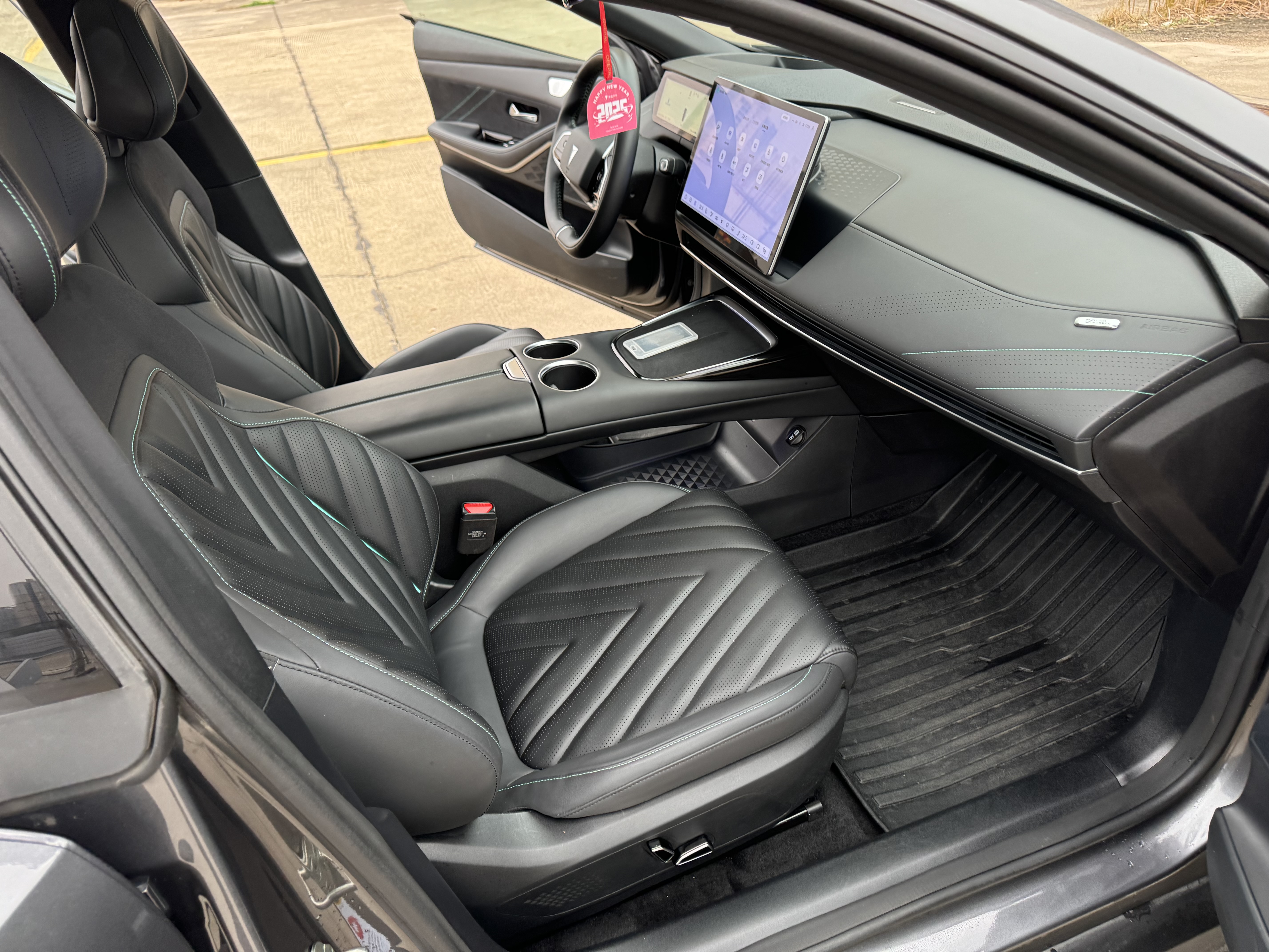 Deepal SL03 2023 car image #12