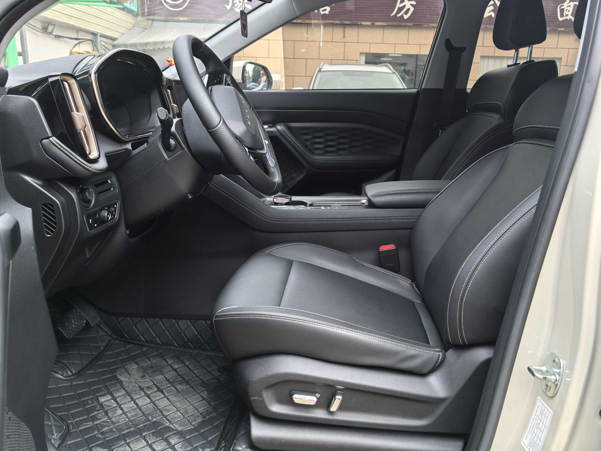 Wuling Xingyun 2024 #12 Wuling Xingyun 2024 car image #12