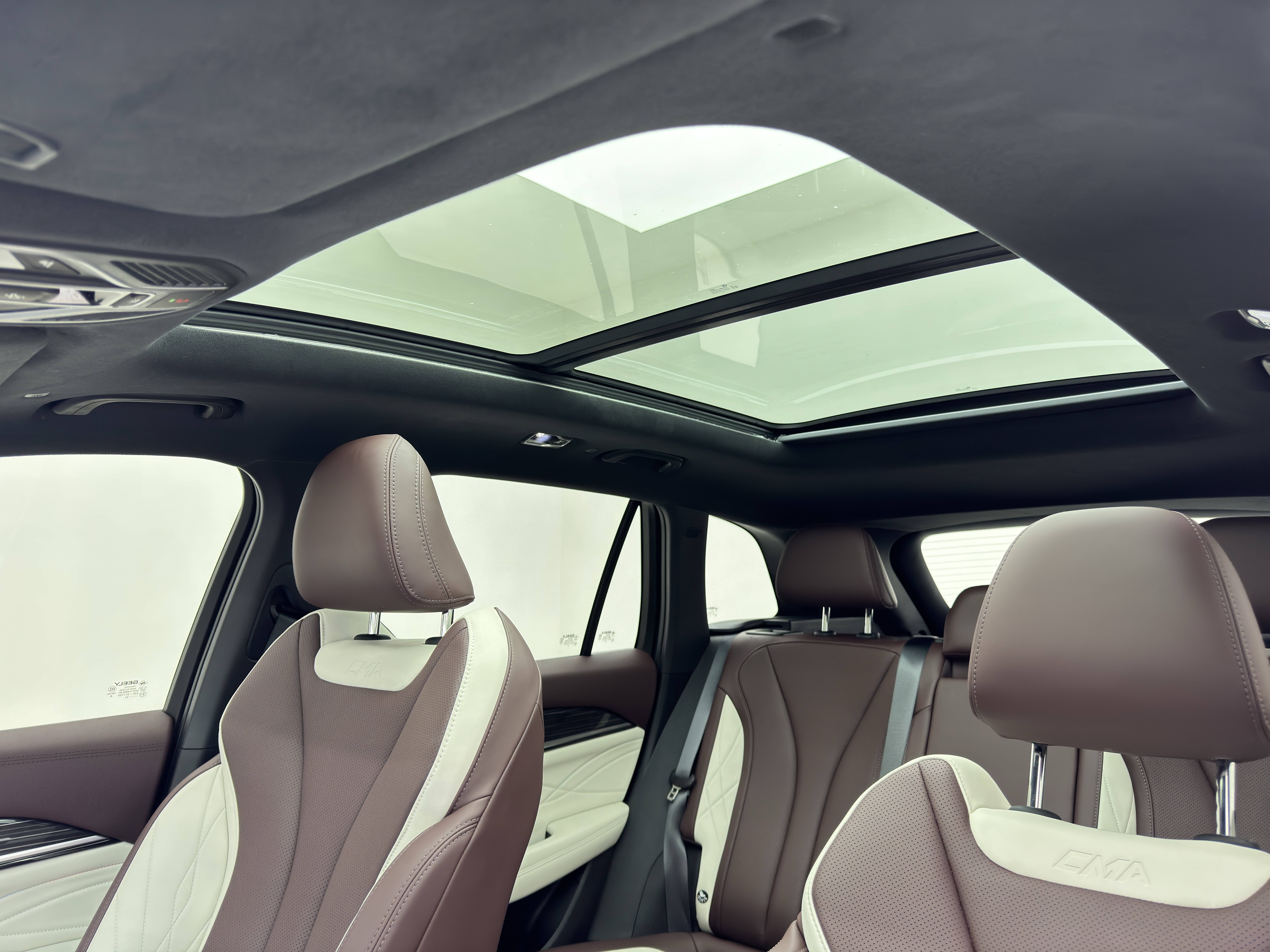 GEELY Monjaro 2024 car image #12