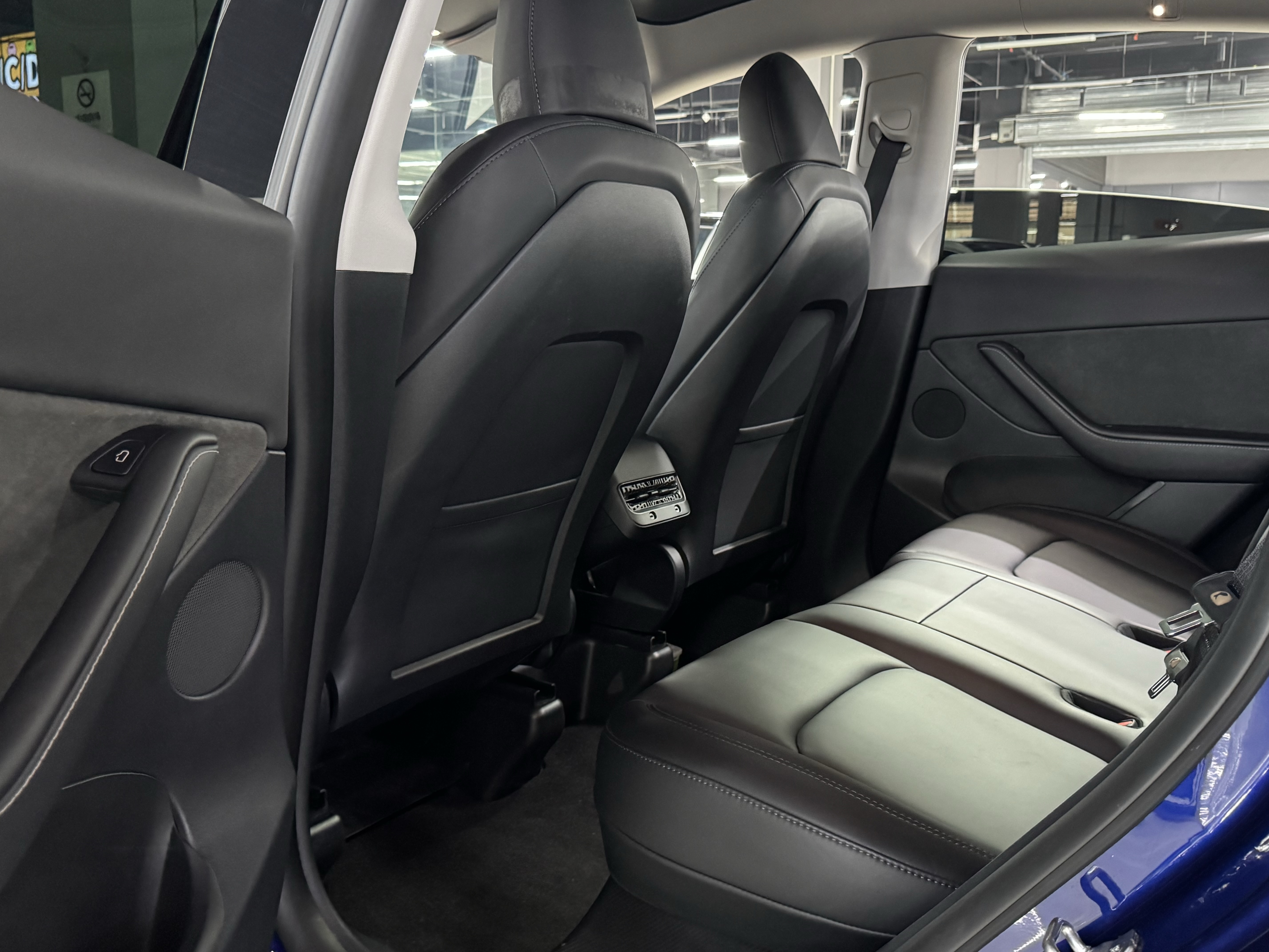 Tesla Model Y 2024 #12 Tesla Model Y 2024 car image #12