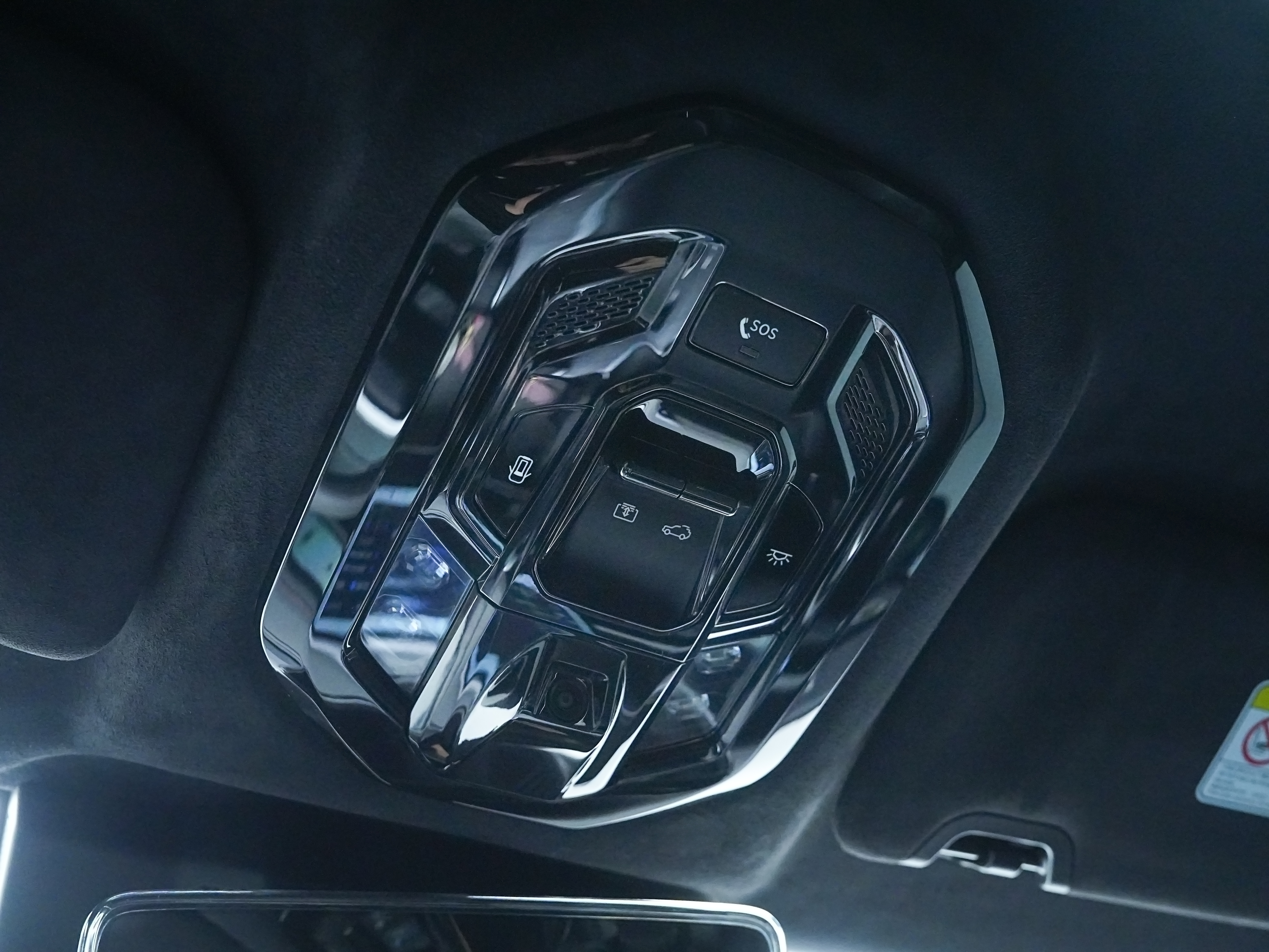Jetour Traveller 2024 car image #12