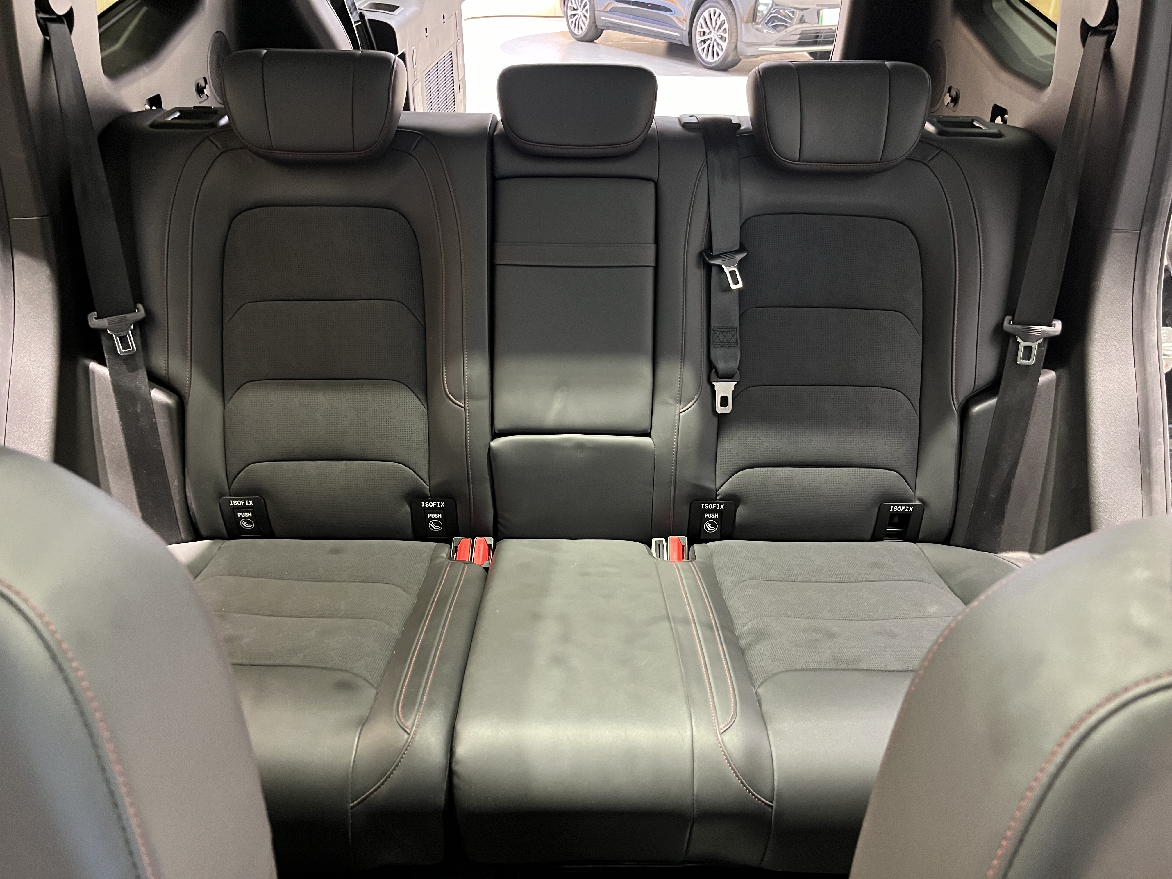 Jetour Traveller 2023 car image #12