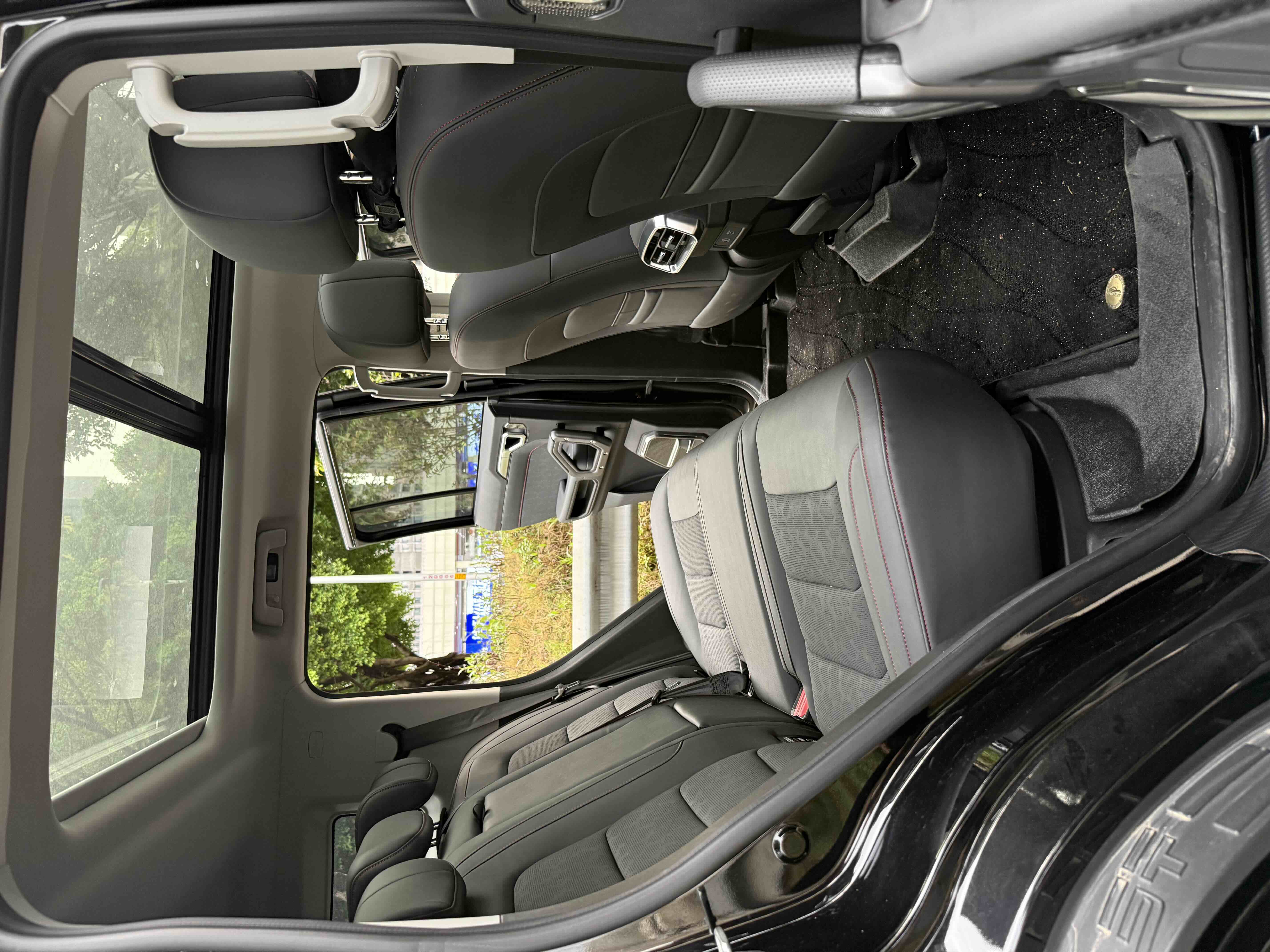 Jetour Traveller 2023 car image #12