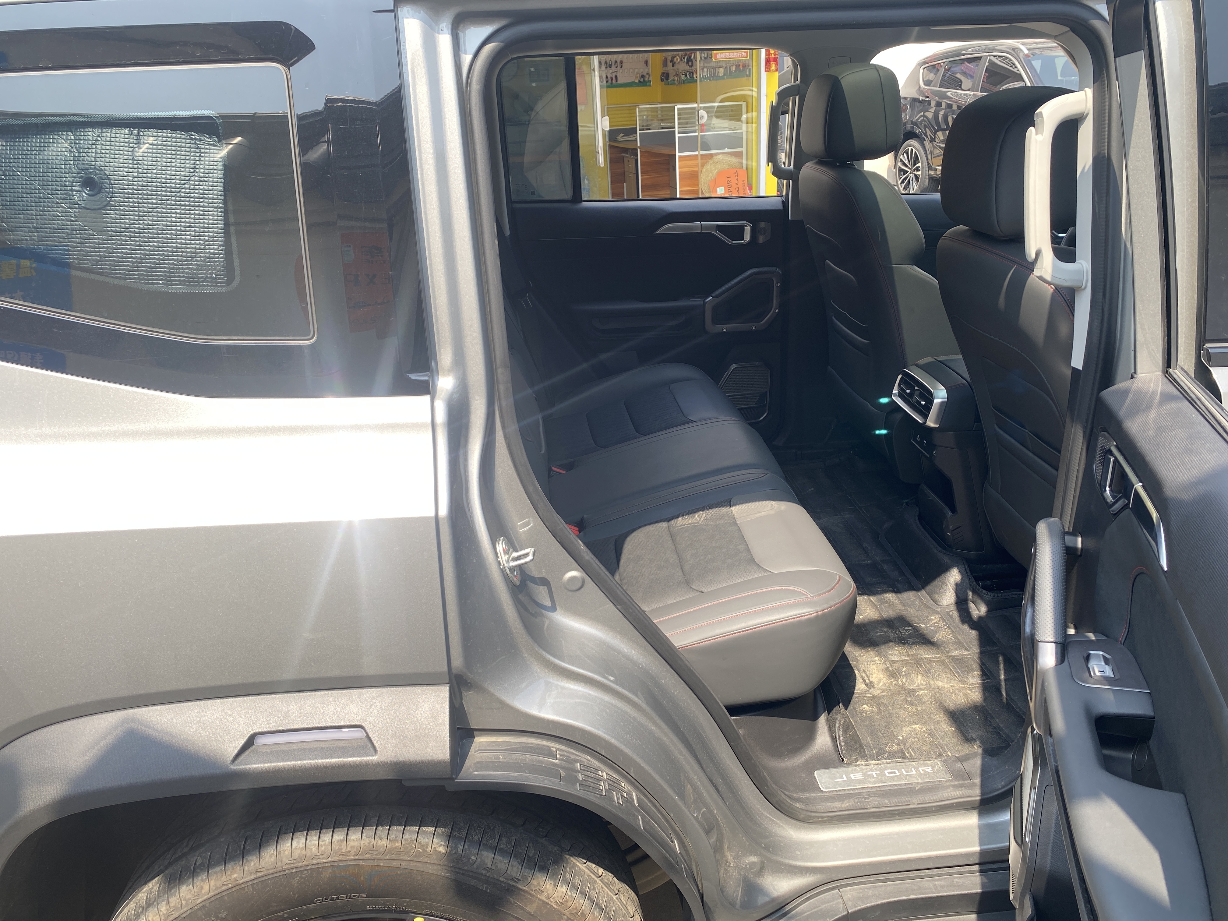 Jetour Traveller 2024 car image #12