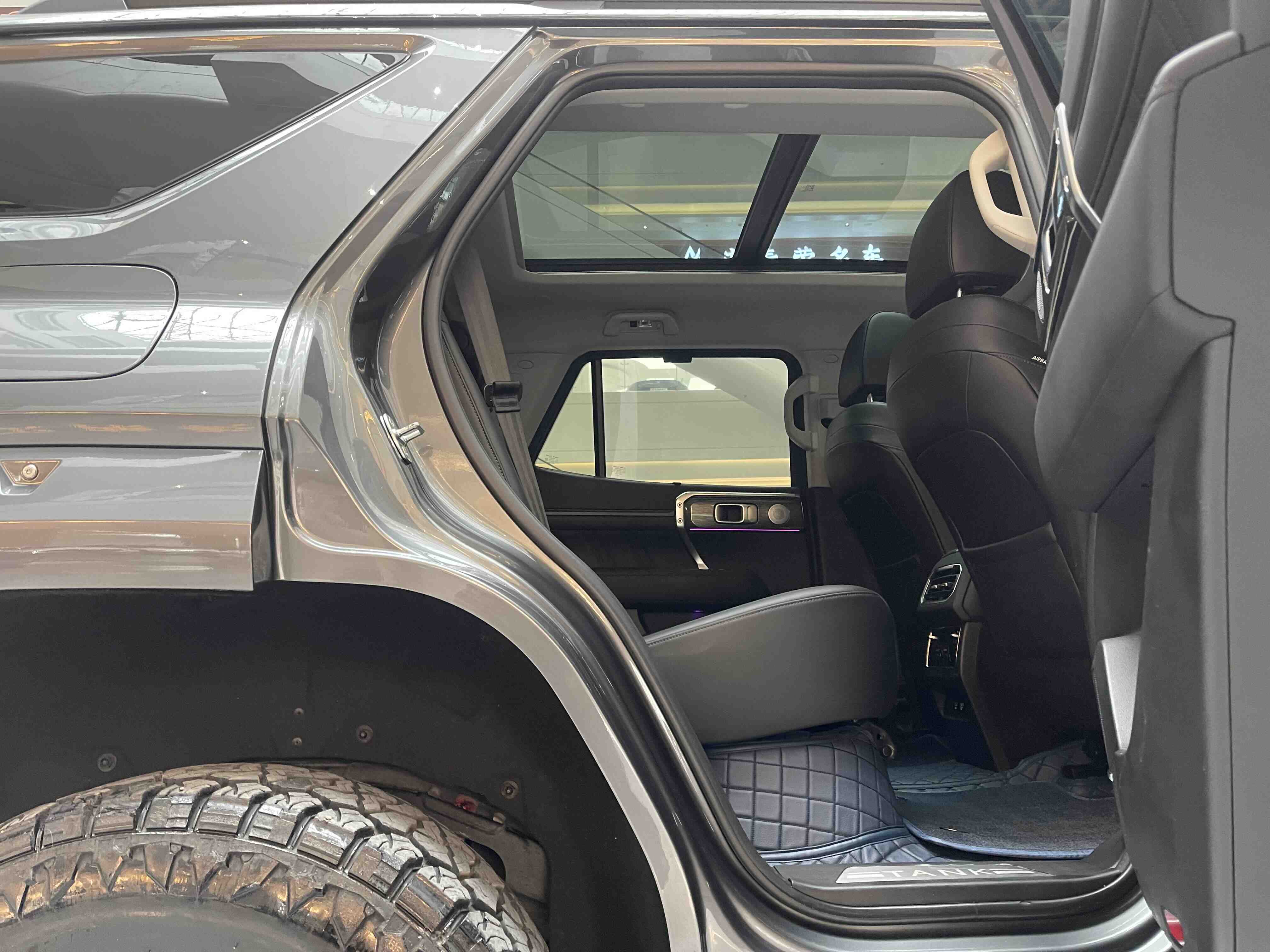 Tank 400 New Energy 2023 car image #12