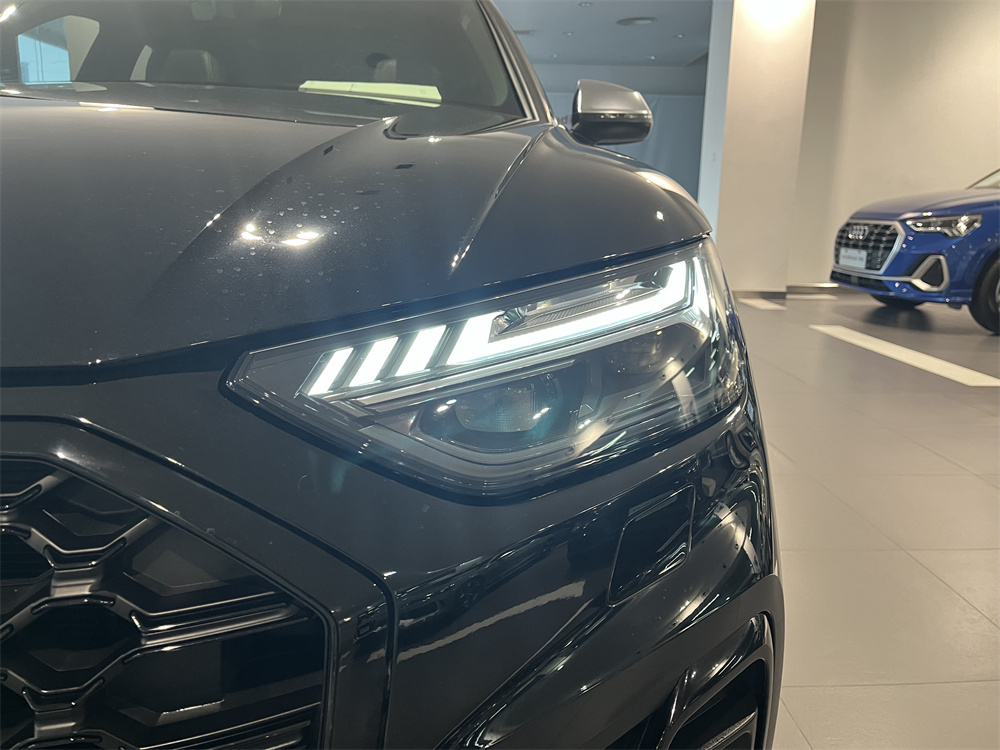 Audi SQ5 2023 immagine di auto #12