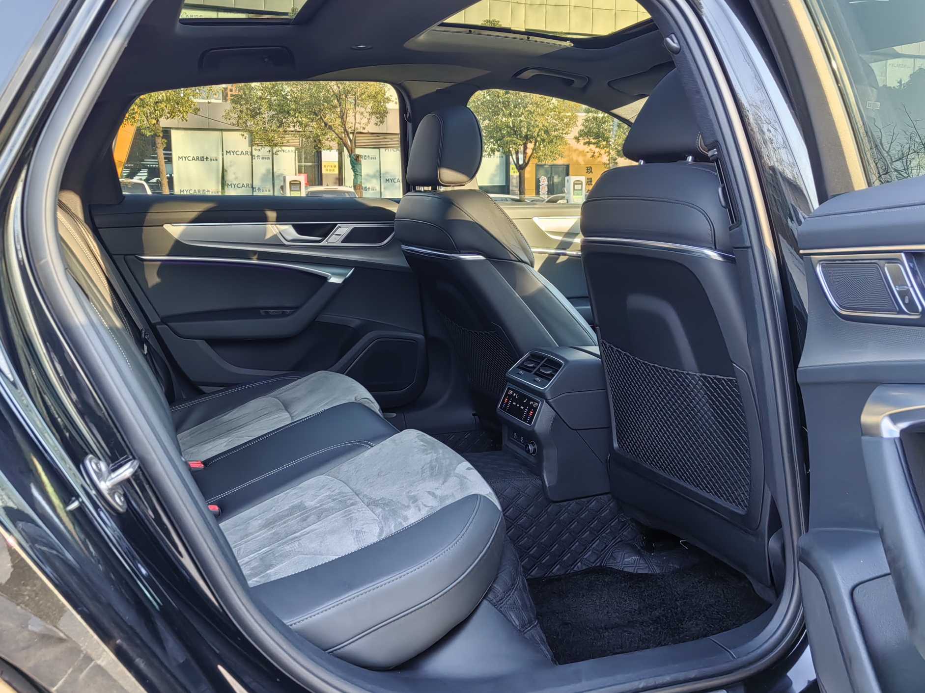 Audi A6L 2025 صورة سيارة #12