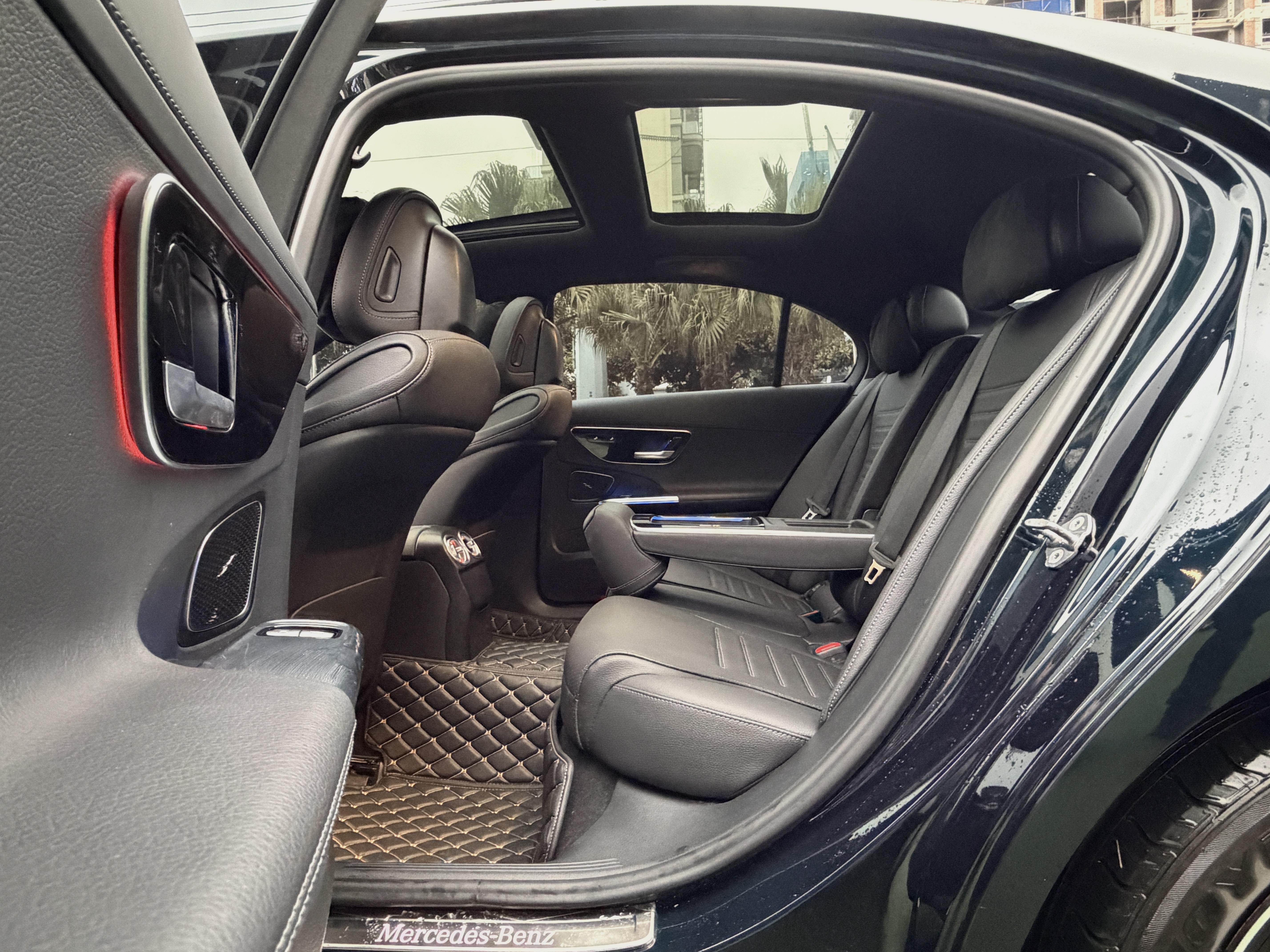 Mercedes-Benz C Class 2023 car image #12