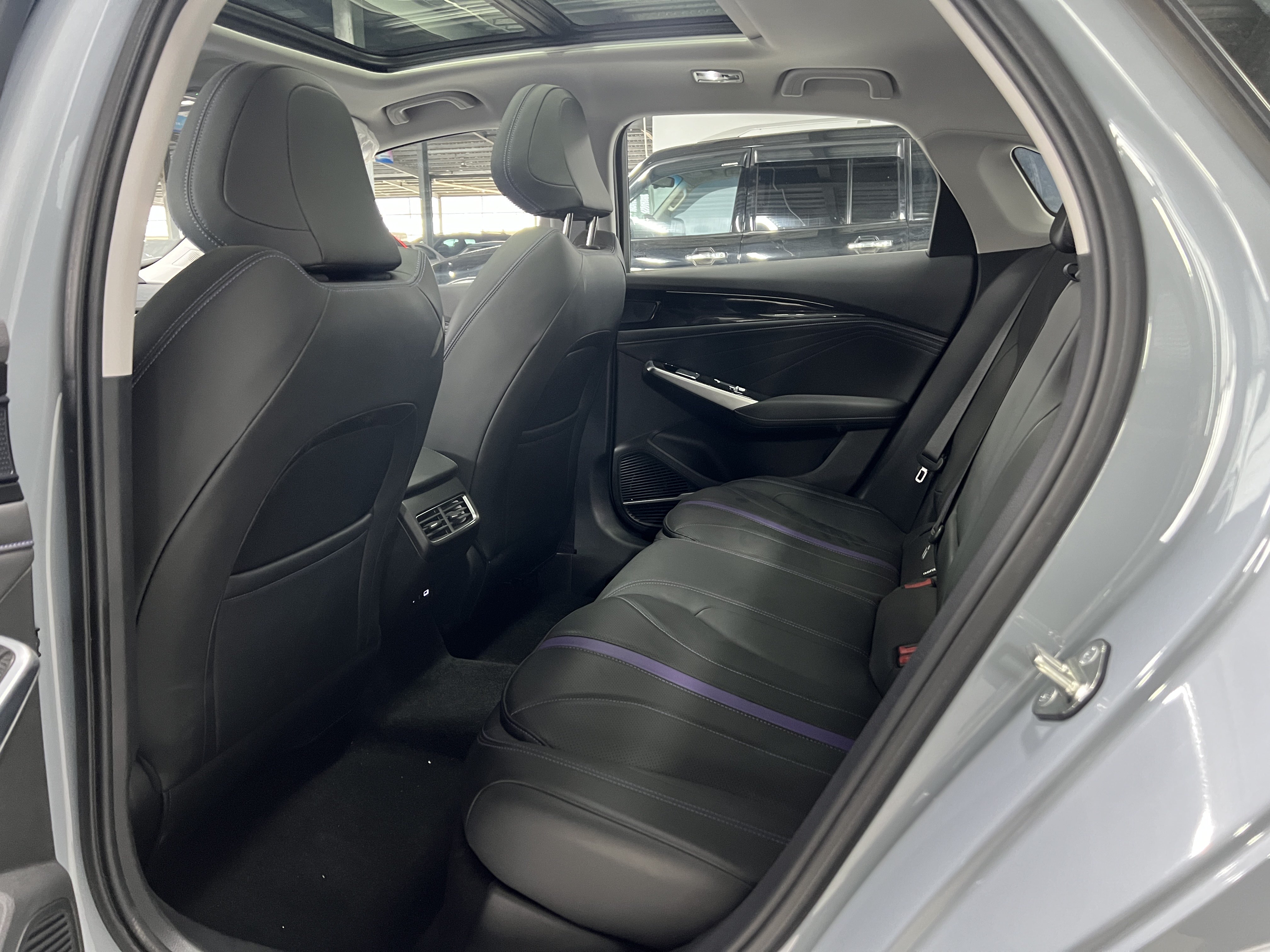 GEELY PrefaceL 2025 imagen de coche #12