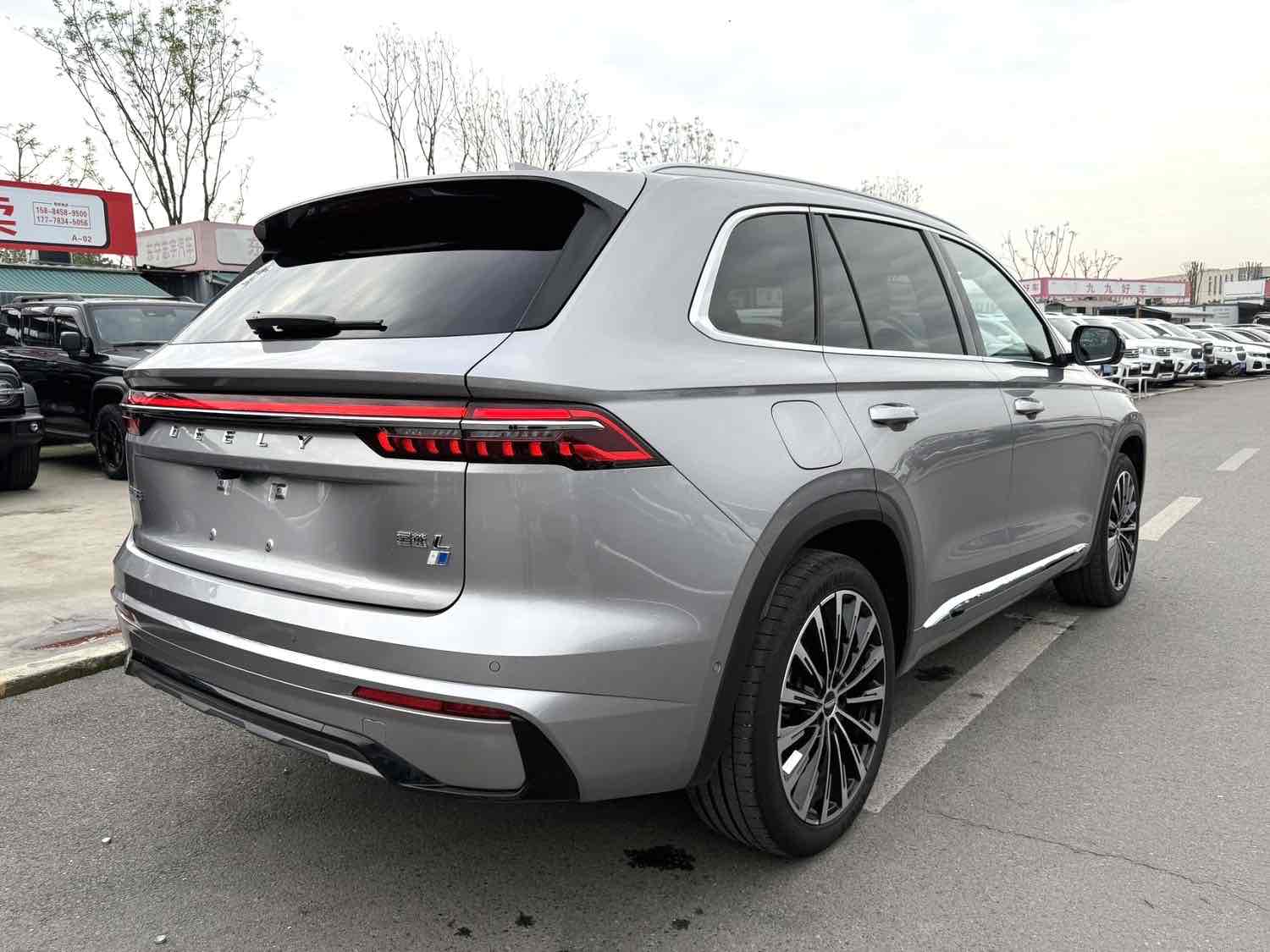 GEELY Monjaro MHEV 2023 #12 GEELY Monjaro MHEV 2023 car image #12