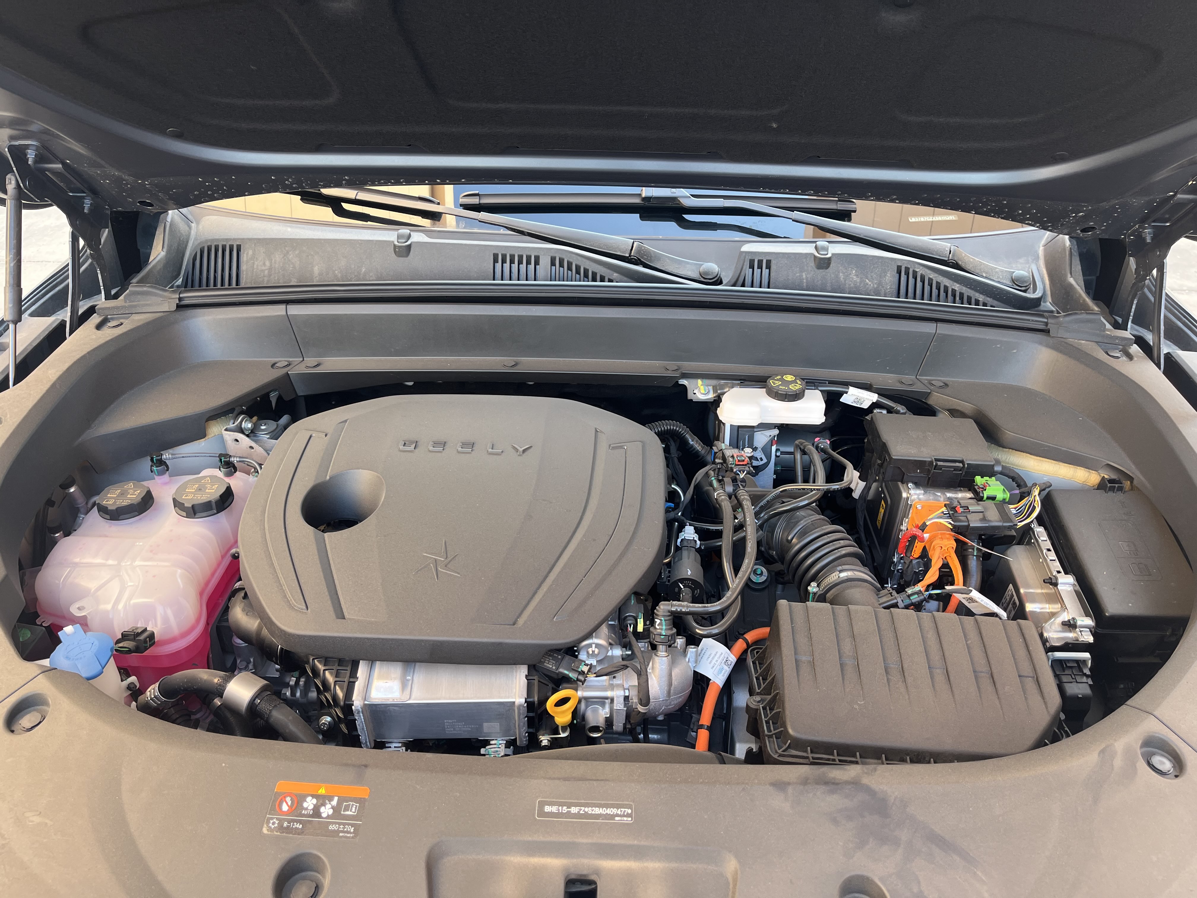 GEELY Monjaro MHEV 2025 #12 GEELY Monjaro MHEV 2025 car image #12