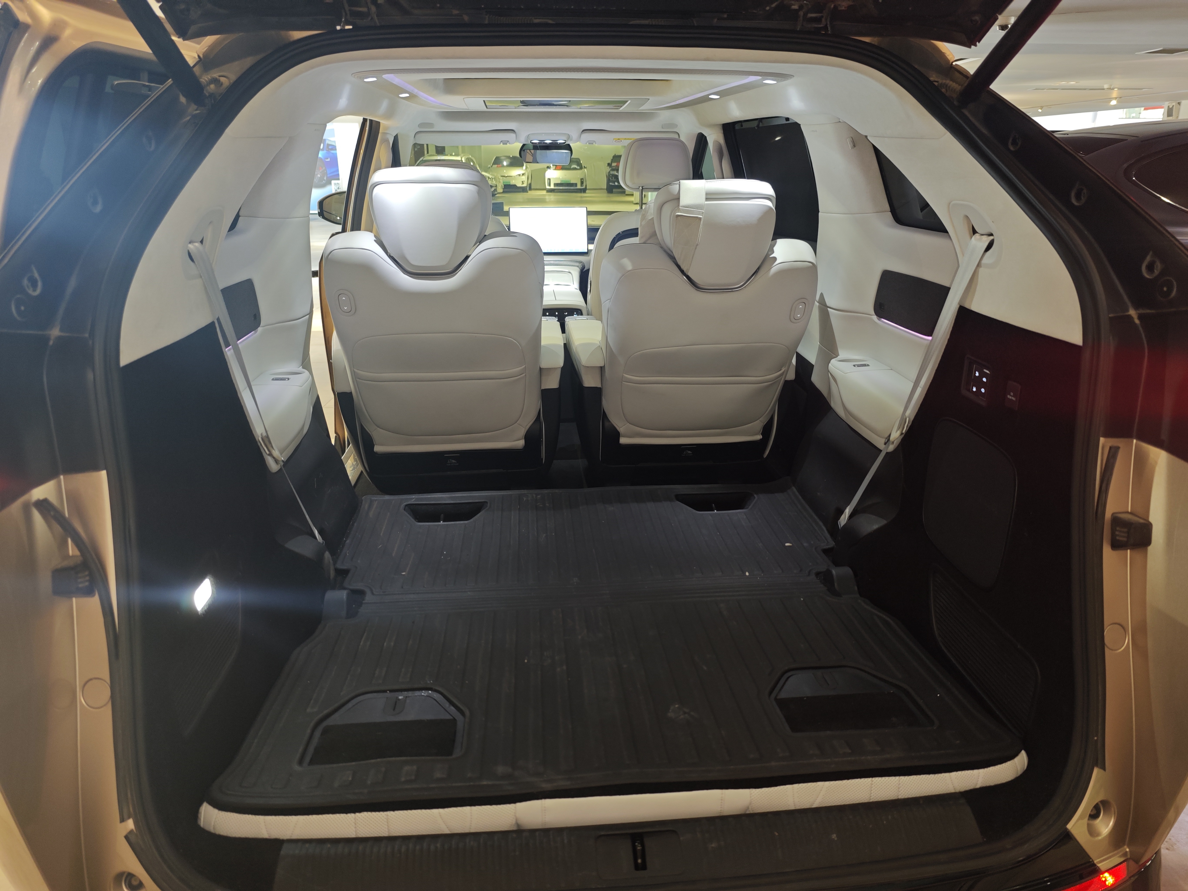 Xpeng X9 2024 #12 Xpeng X9 2024 immagine di auto #12