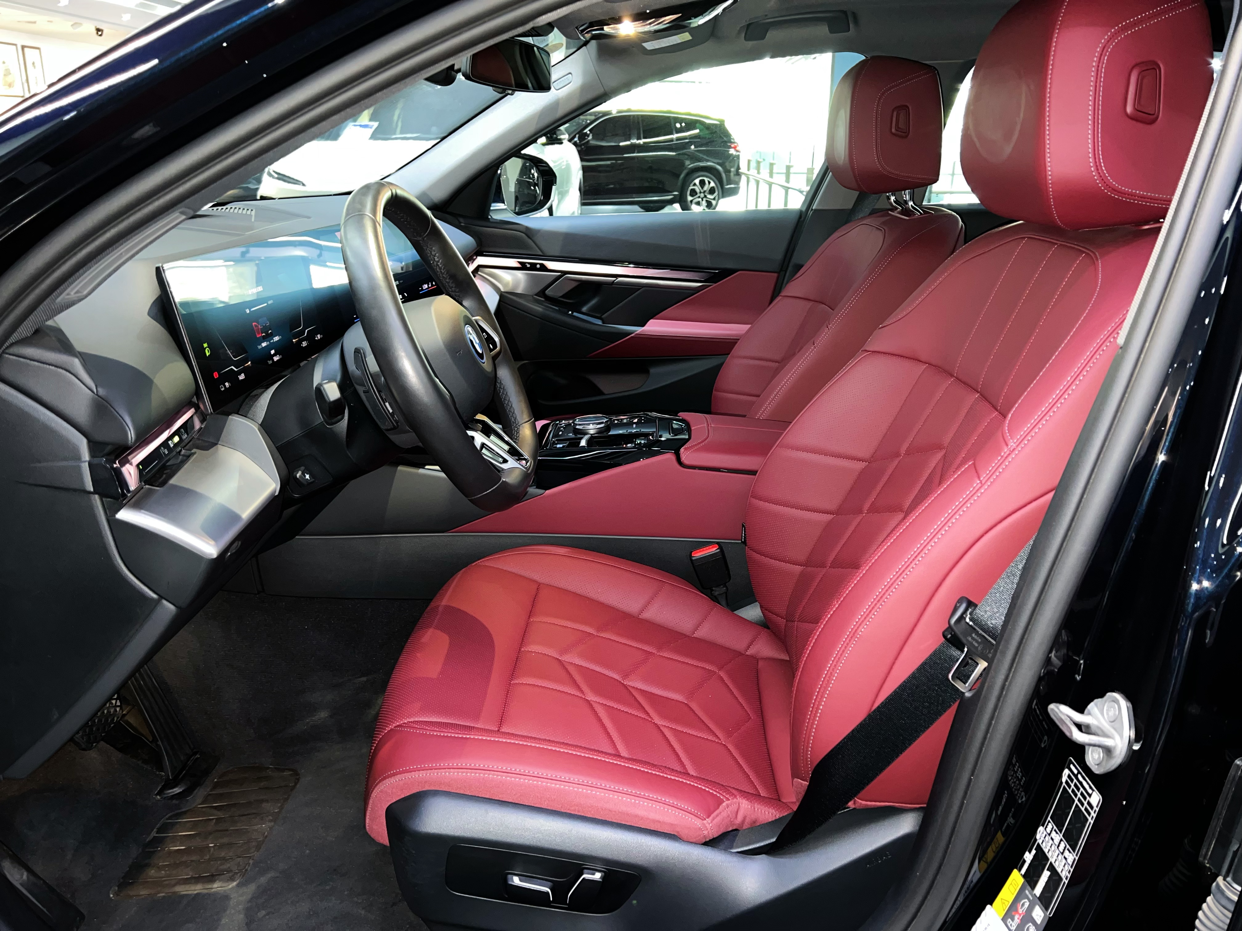 BMW i5 M60 2024 #12 BMW i5 M60 2024 car image #12