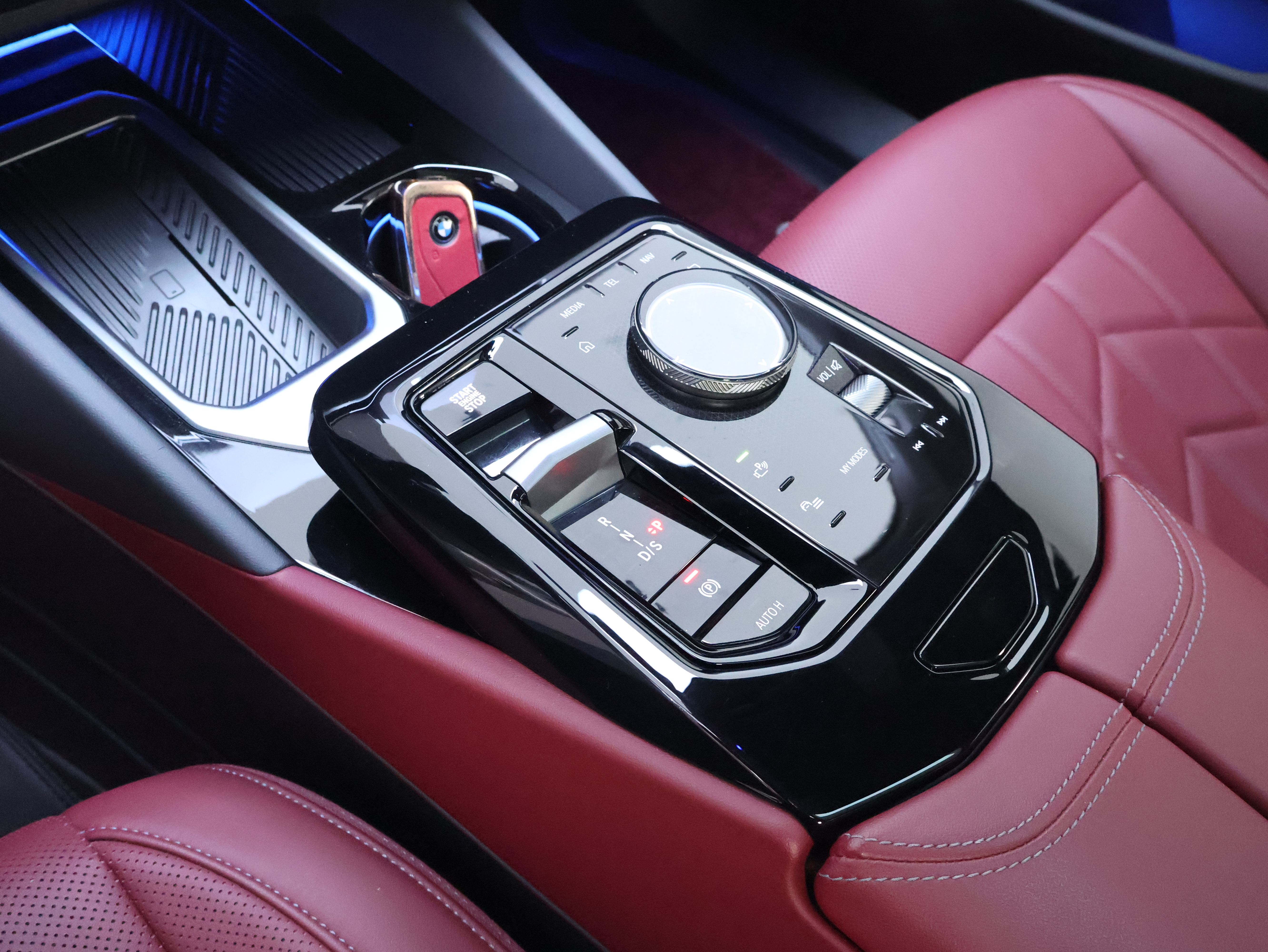 BMW 5 Series 2024 car image #12
