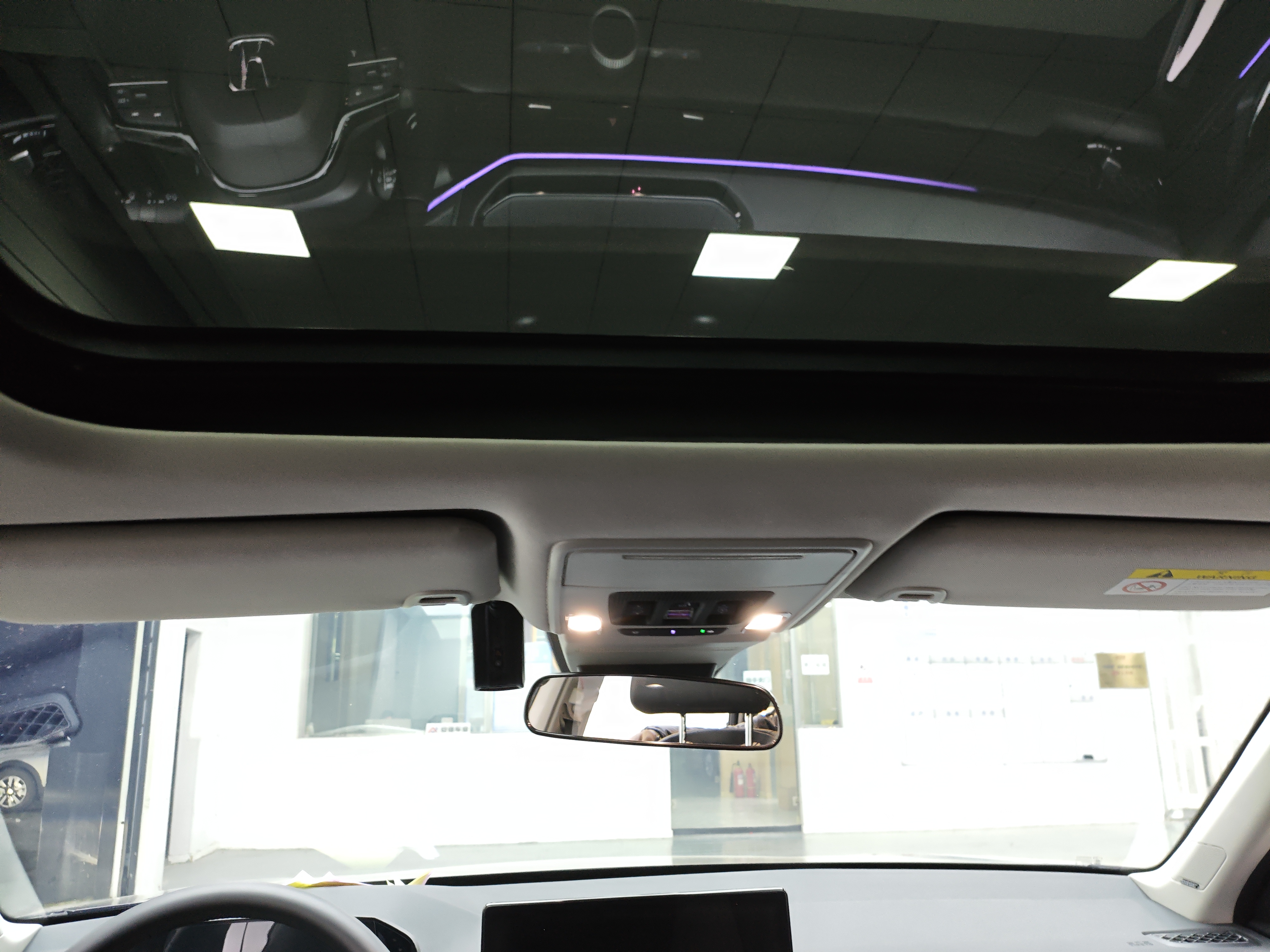 BYD F3R 2024 car image #12