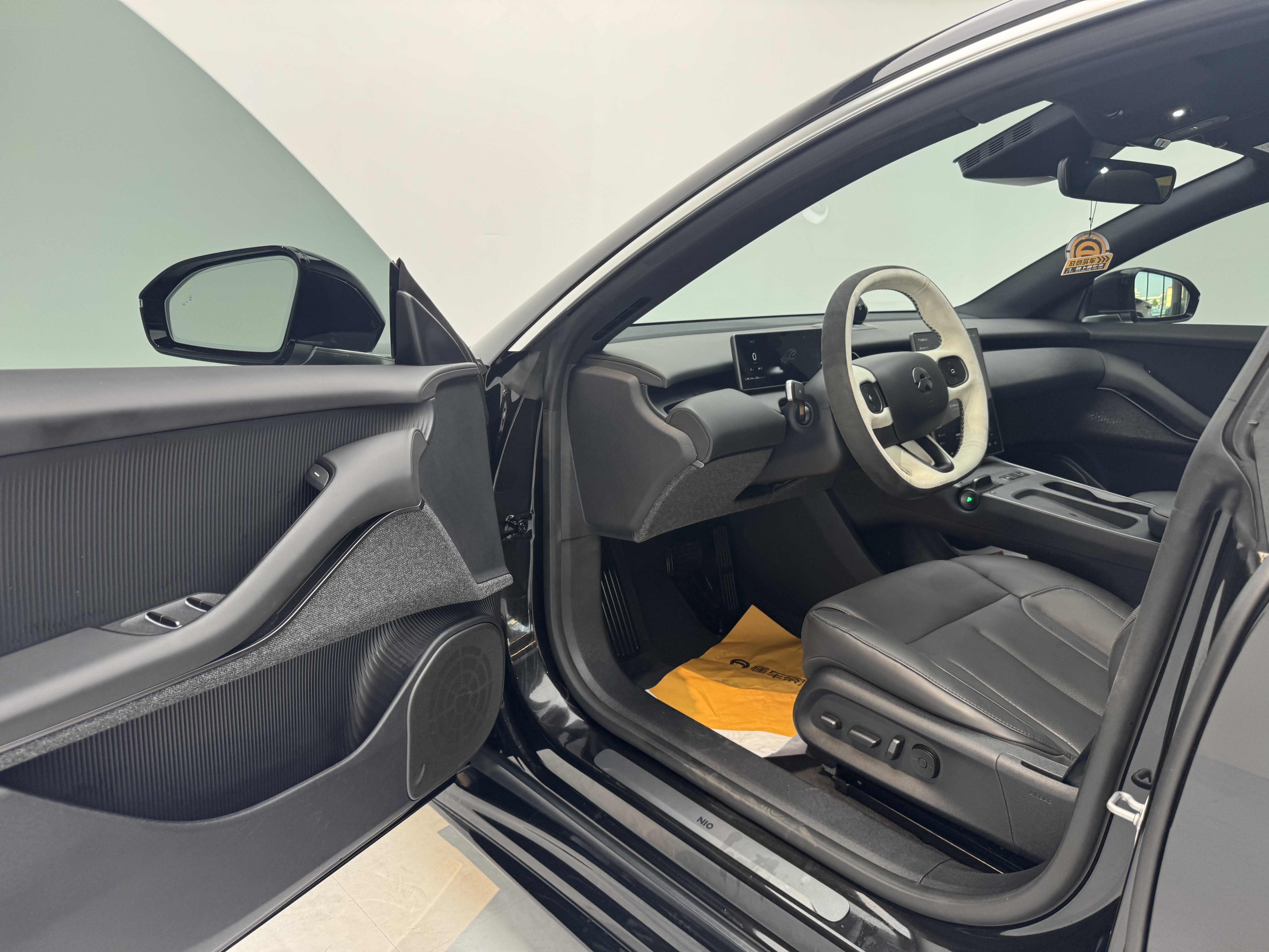 NIO ET5T 2024 изображение автомобиля #12