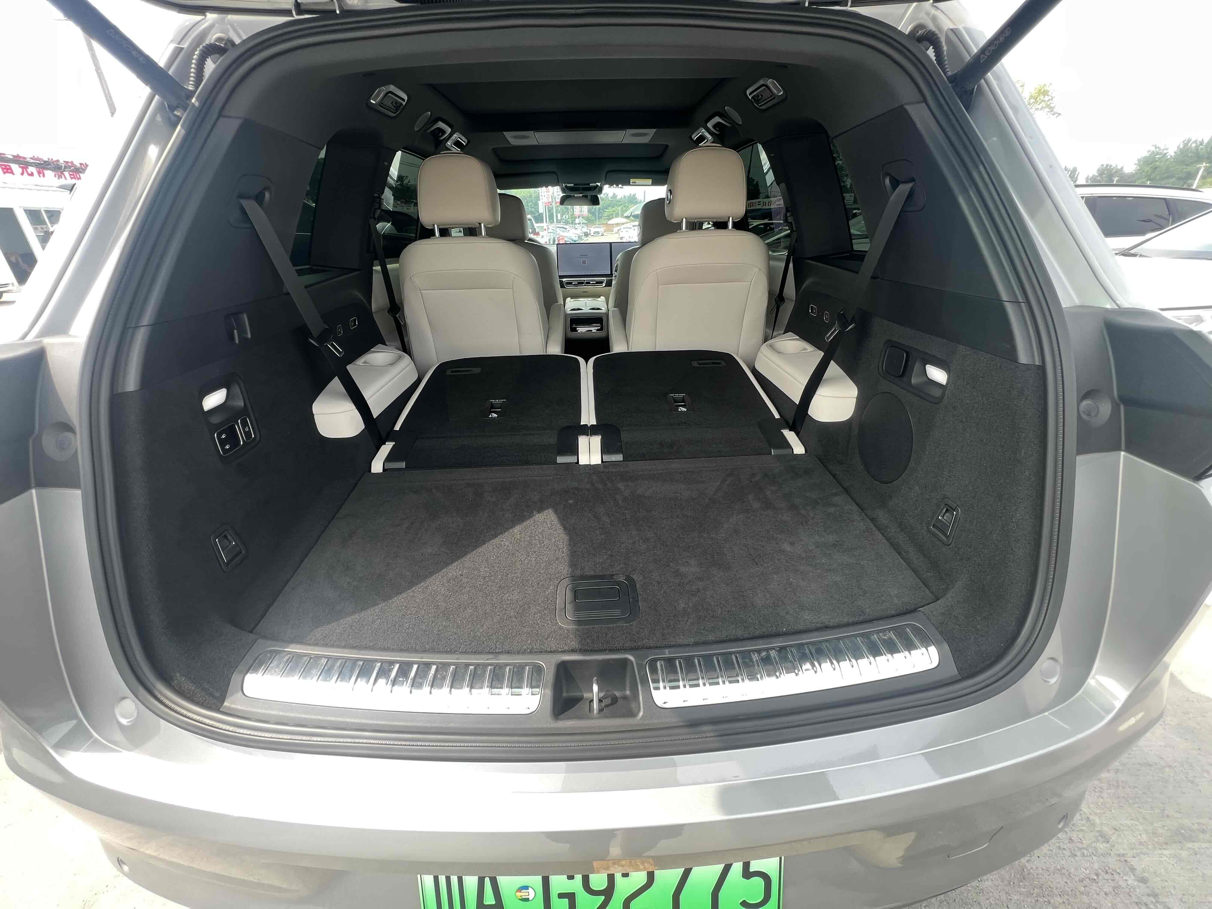 Li L8 2024 изображение автомобиля #12