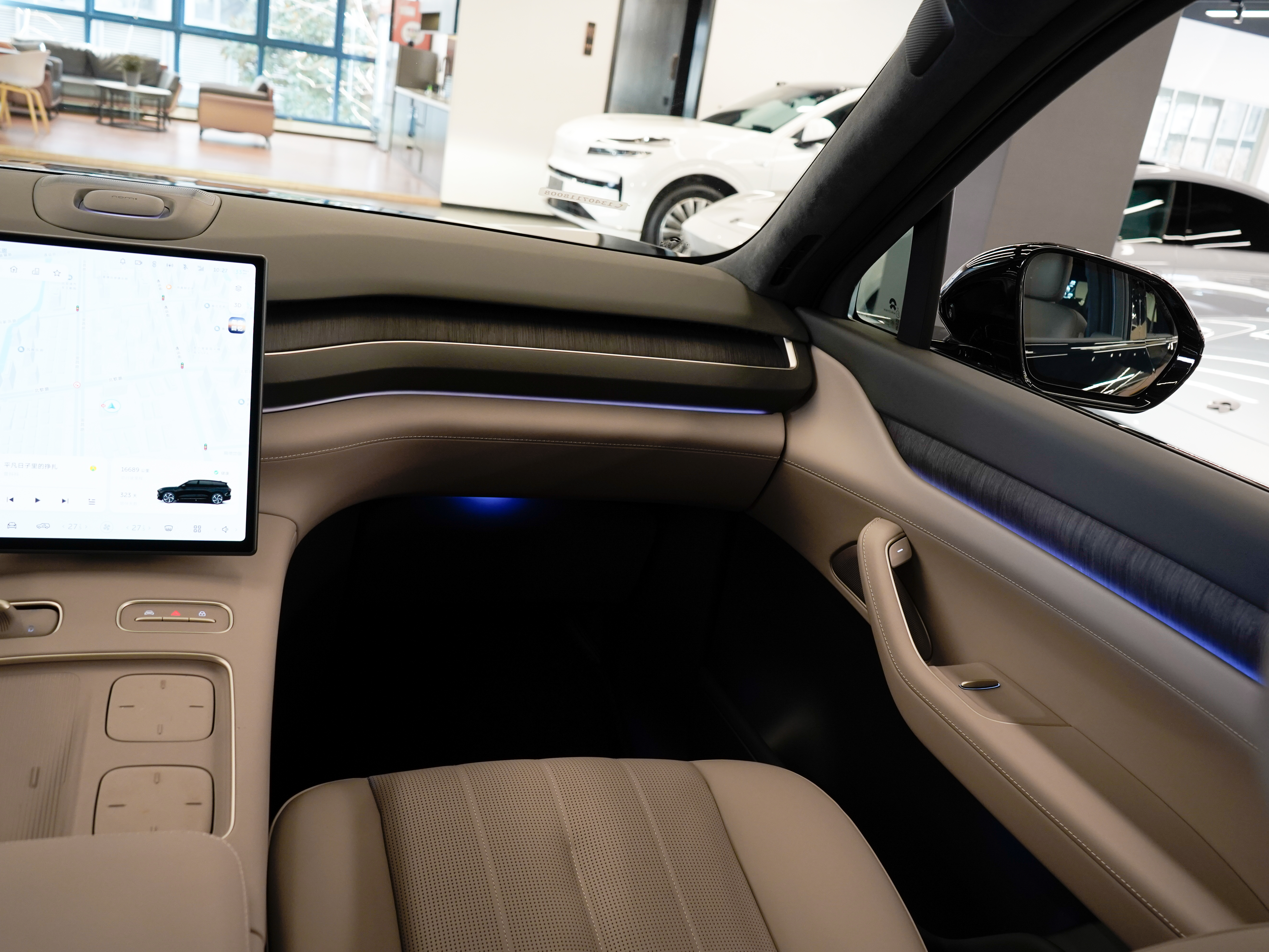 NIO ES8 2025 imagen de coche #12