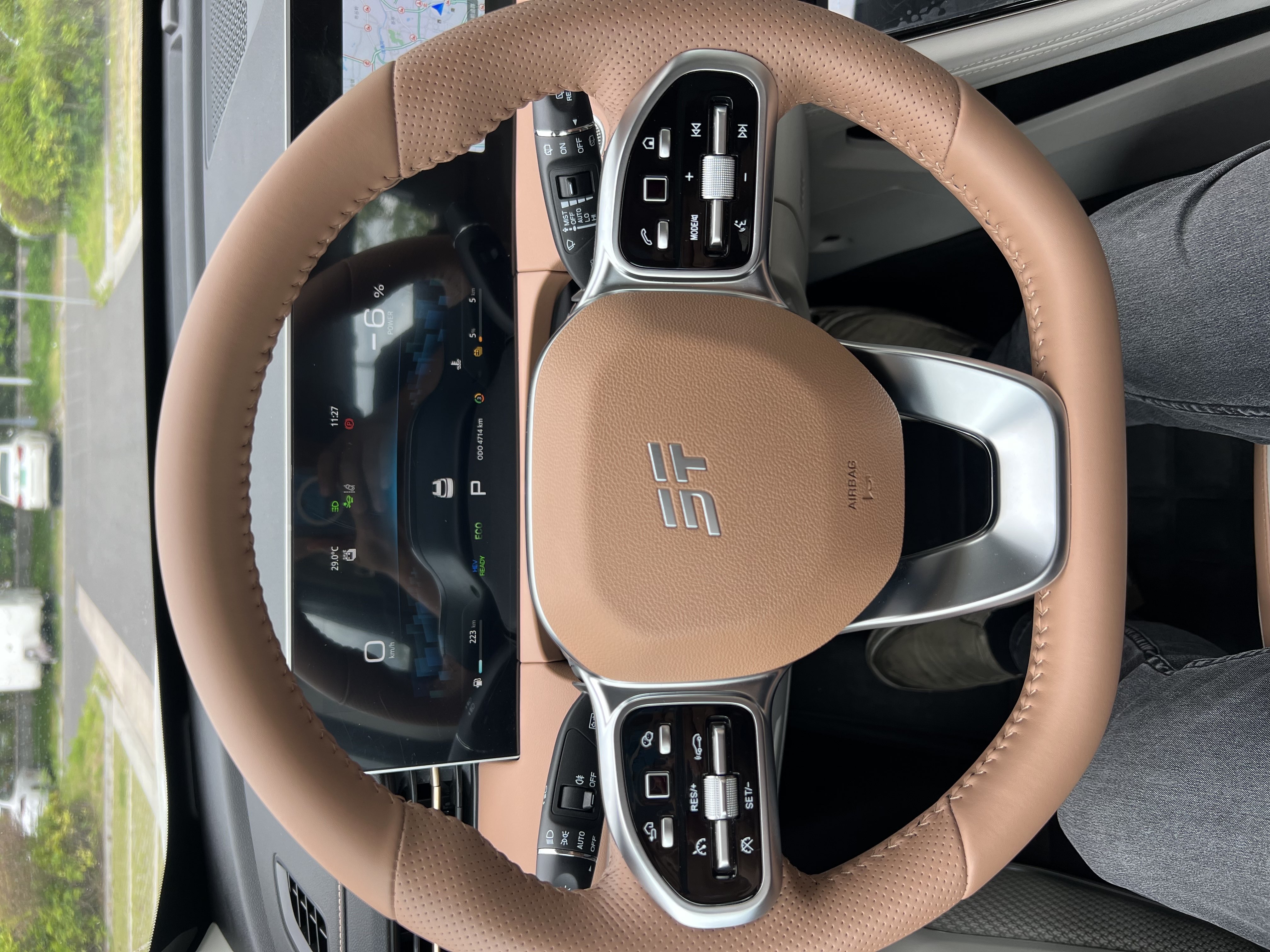 Jetour X70 C-DM 2024 car image #12