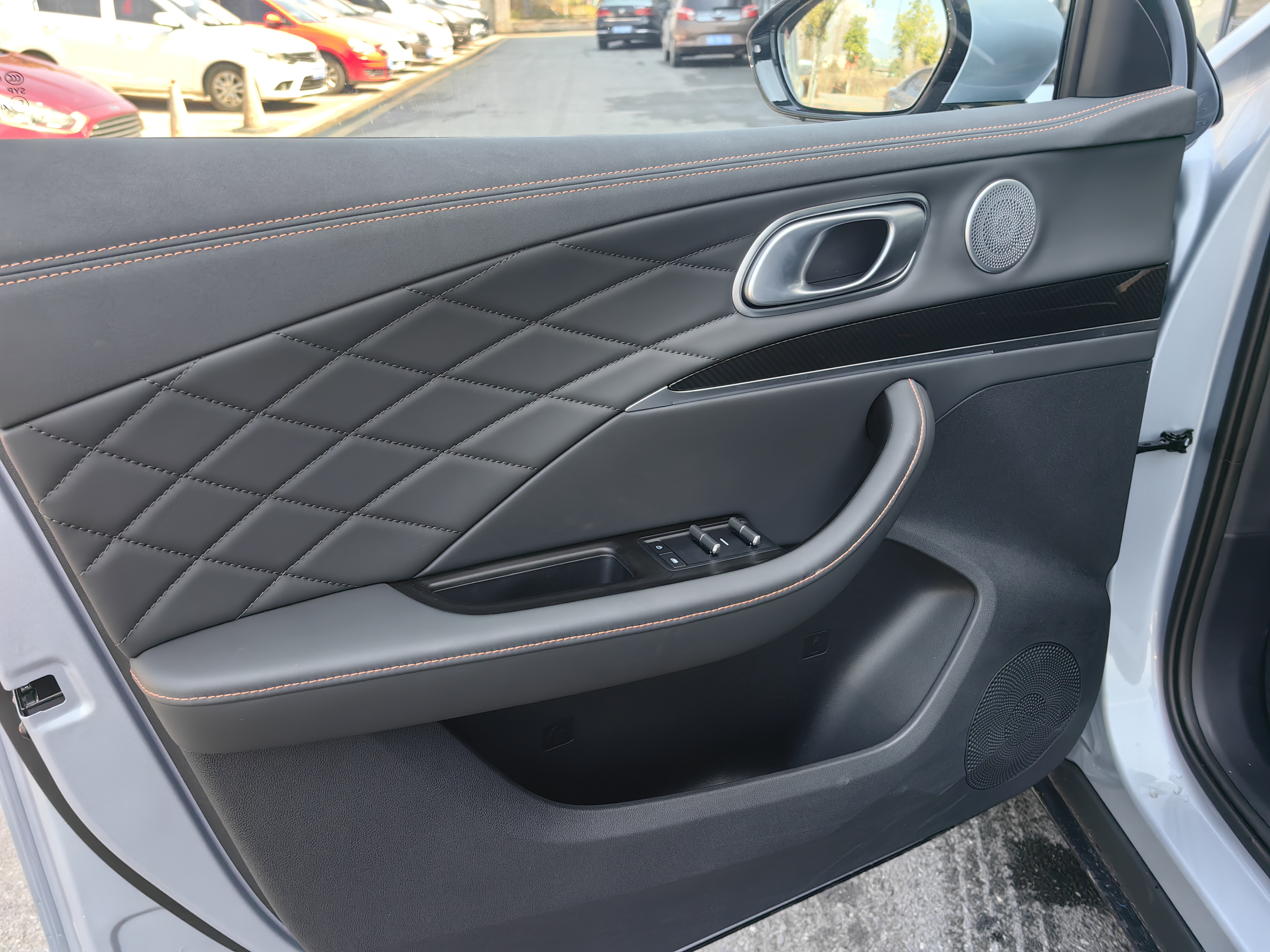 Neta L 2025 изображение автомобиля #12