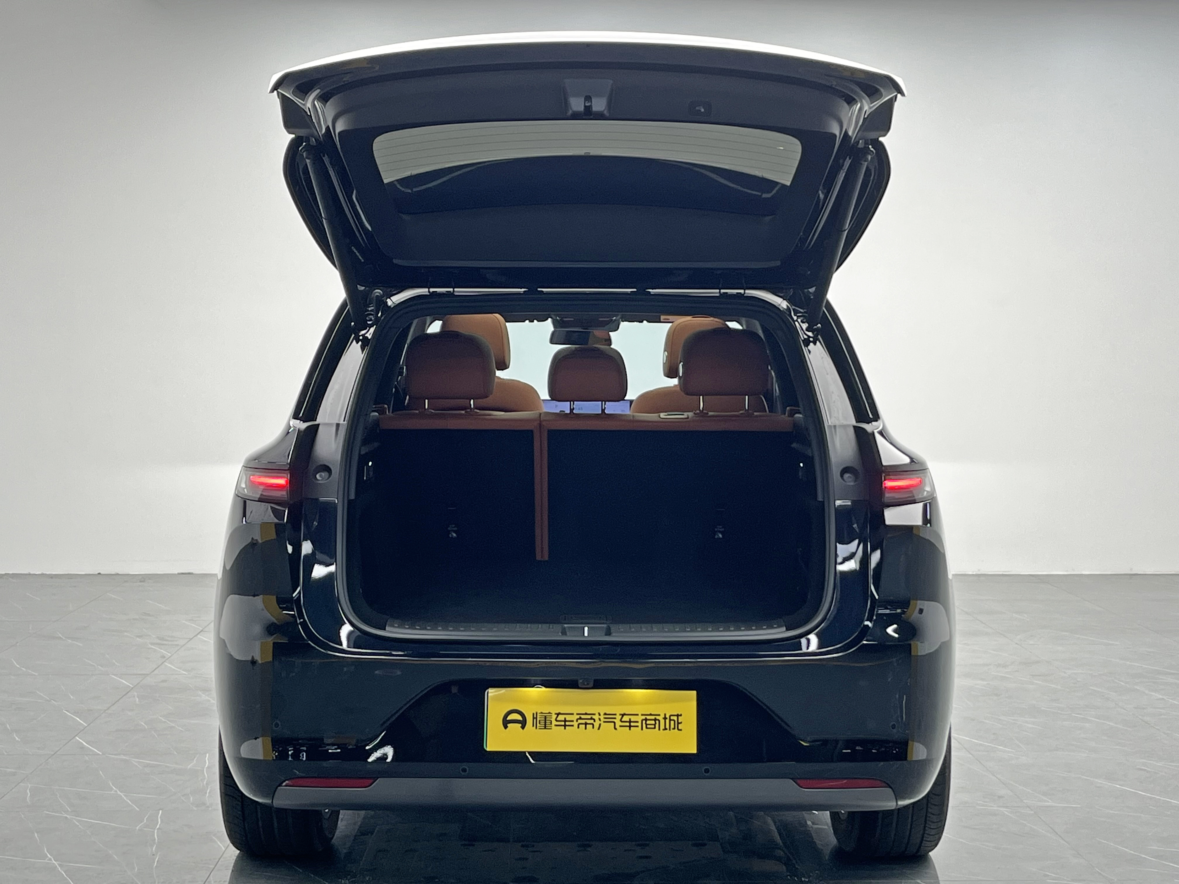 Li L6 2025 image de voiture #12